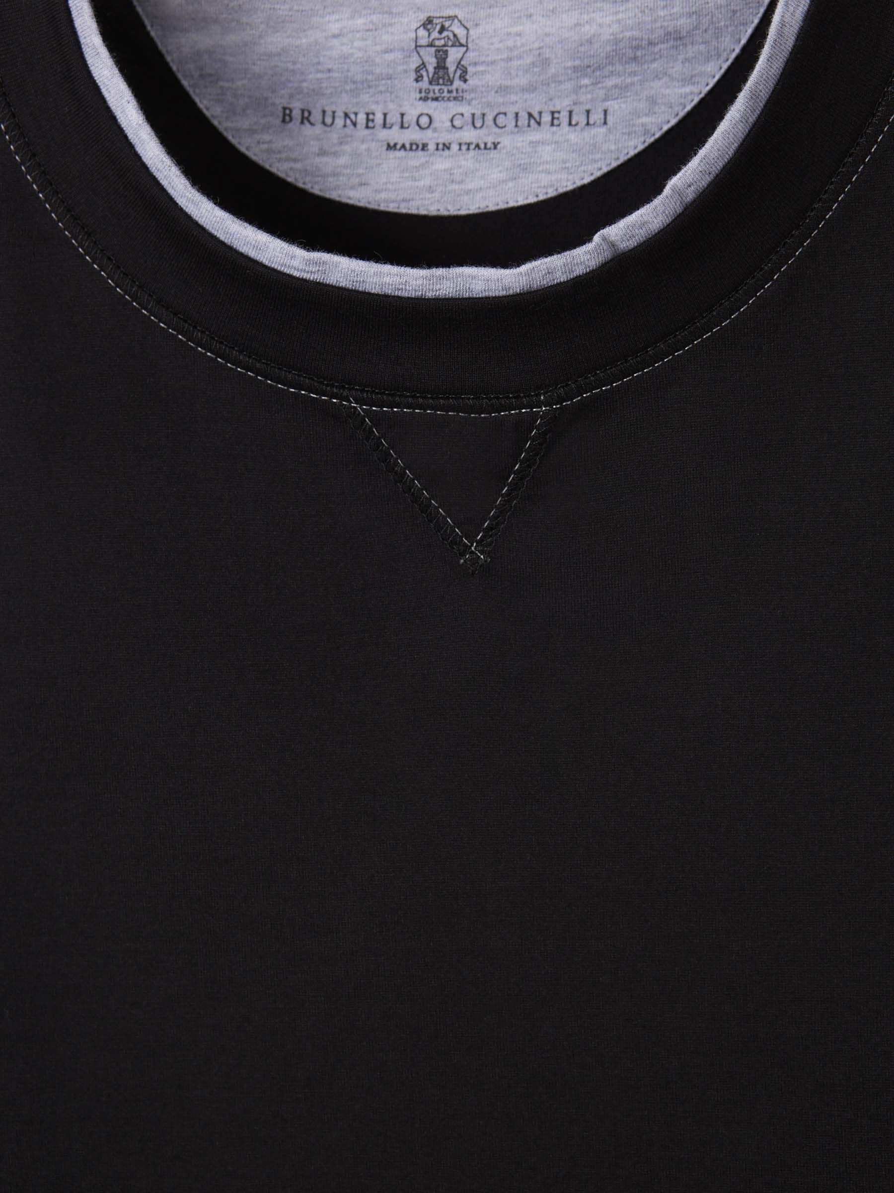 Outlet online Brunello Cucinelli Hombre Camiseta Detale Bicolor color Negro sku 553-003822 01 - Foto 4