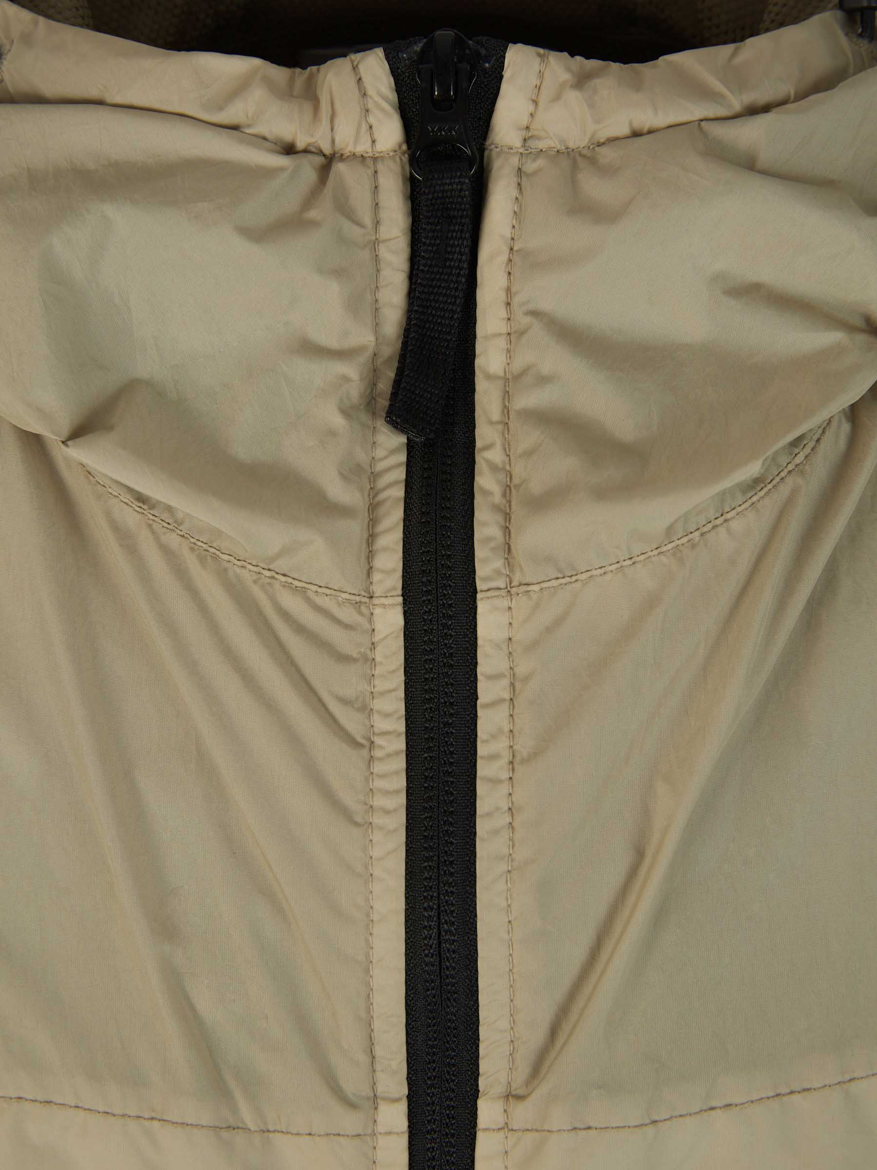 Outlet online Stone Island Hombre Chaqueta Técnica Capucha color Verde Militar sku 512-002223 02 - Foto 3