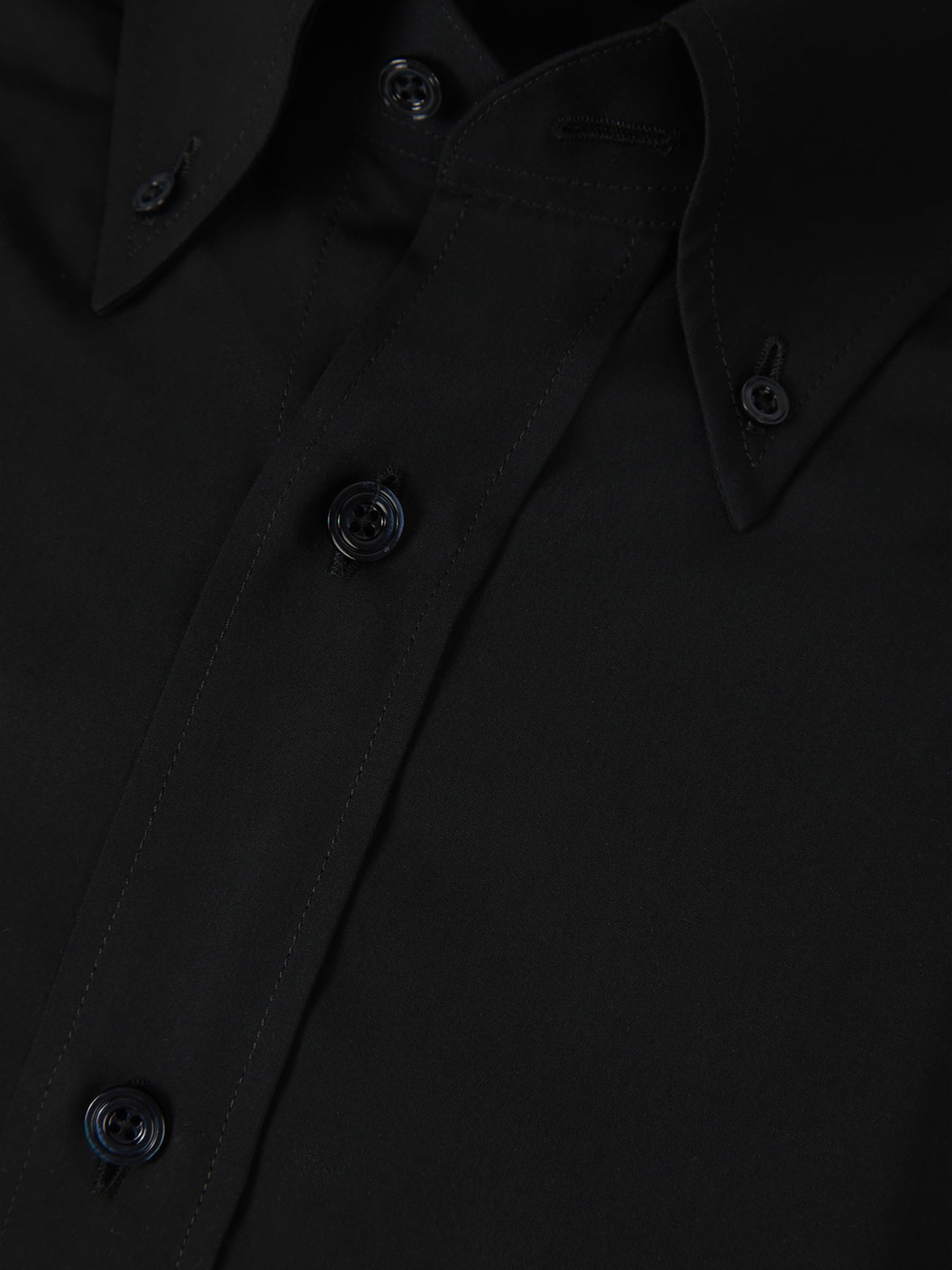 Outlet online Tom Ford Hombre Camisa Fluida Button-Down color Negro sku 531-006287 01 - Foto 3