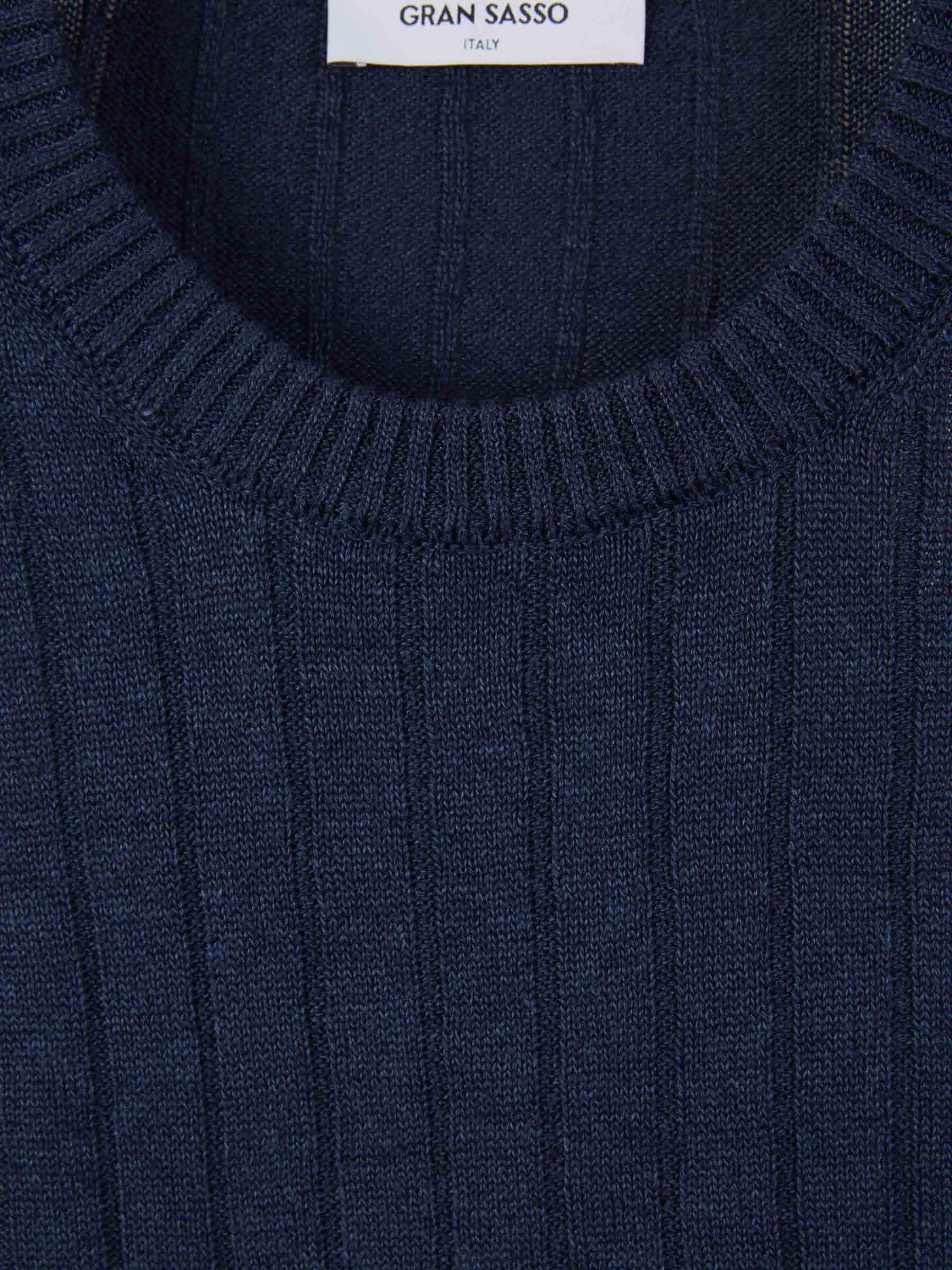 Outlet online Gran Sasso Hombre Camiseta Punto Canalé Lino color Azul Marino sku 553-003705 02 - Foto 3