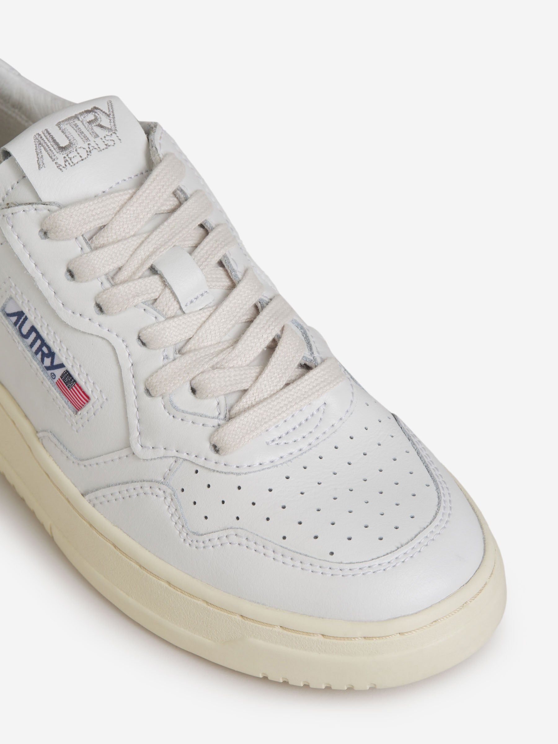 Outlet online Autry Mujer Sneakers Medalist Low color Blanco sku 806-000293 01 - Foto 5