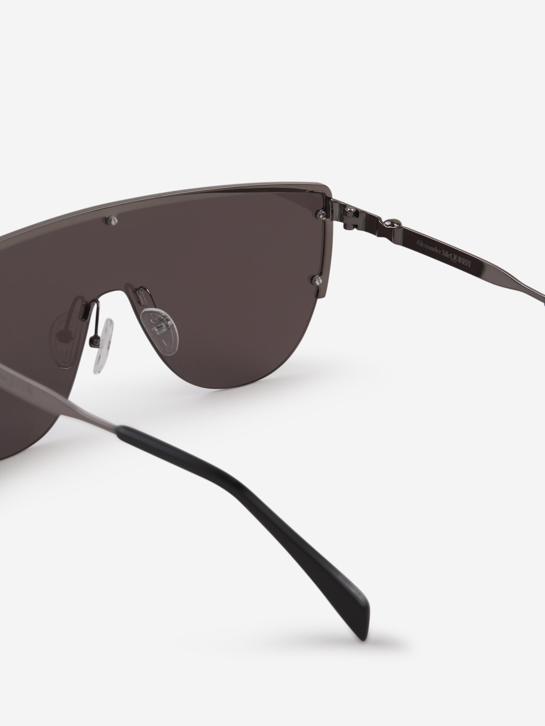 Outlet online McQueen Hombre Gafas de Sol Estilo Máscara color Plateado sku 614-002689 01 - Foto 4