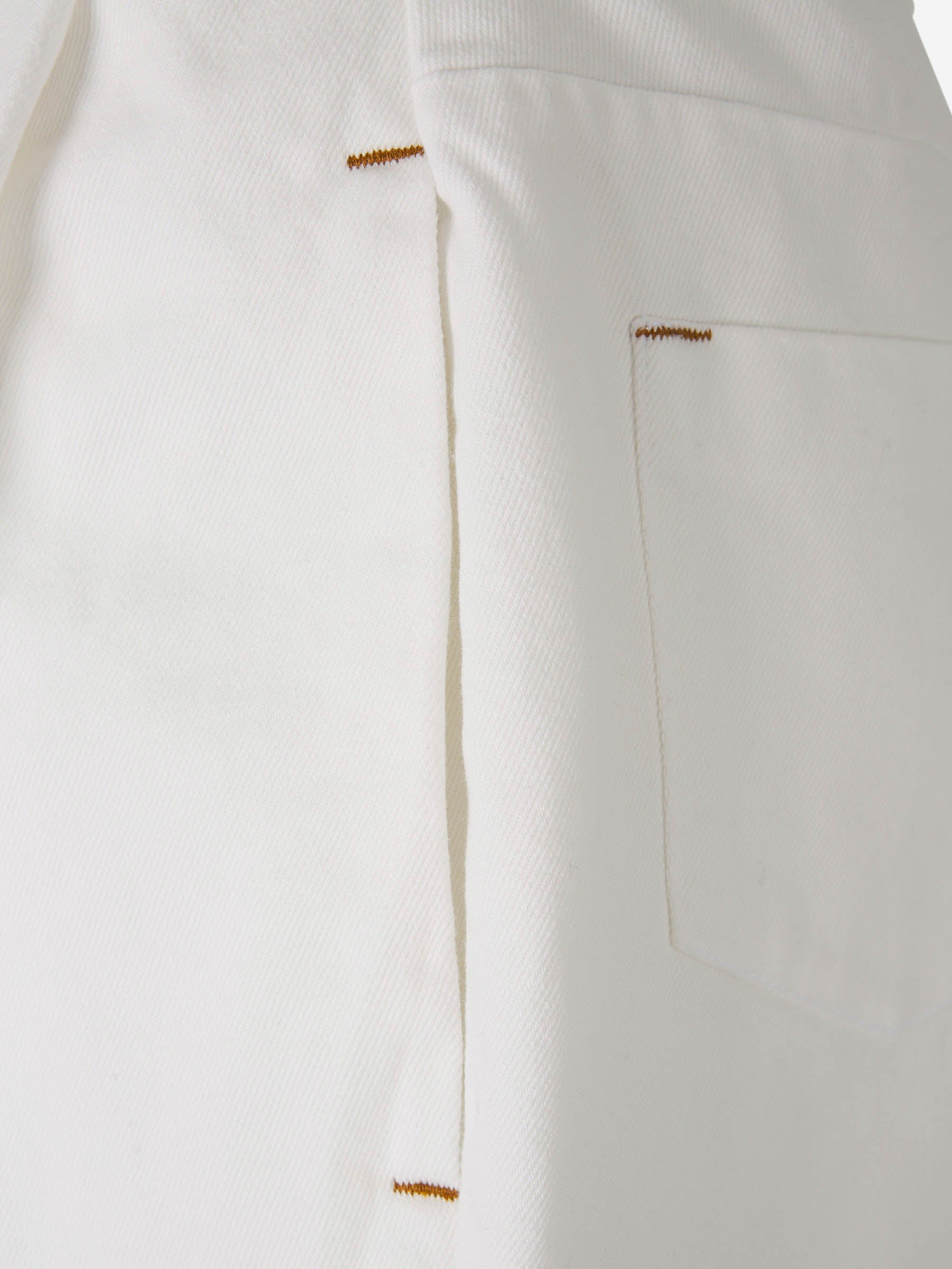Outlet online Jacquemus Mujer Jeans Le de-Nîmes Curzio color Crema sku 763-001602 01 - Foto 4