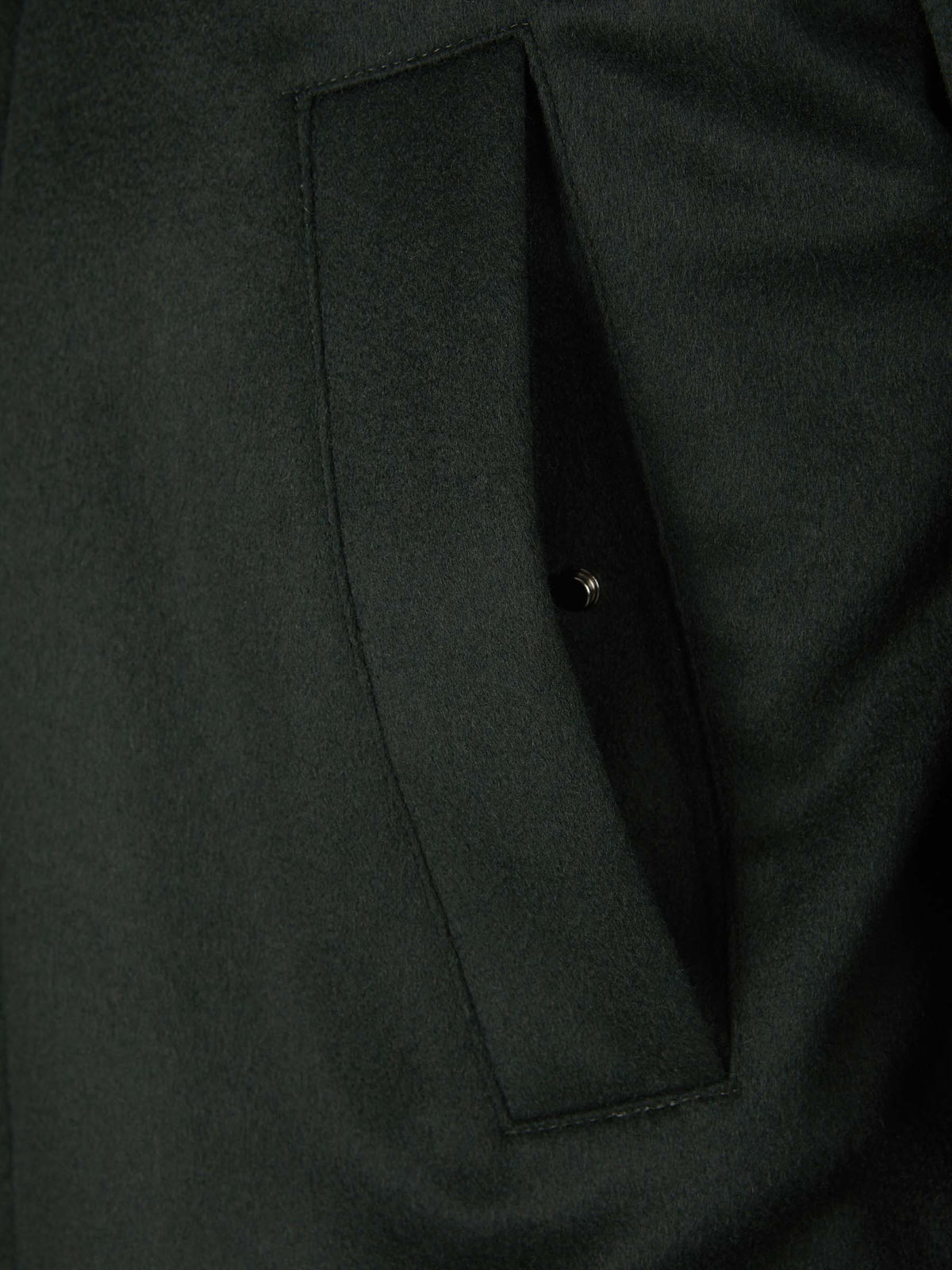 Outlet online Kired Hombre Abrigo Capucha Camuflaje color Verde Oscuro sku 502-001437 01 - Foto 5