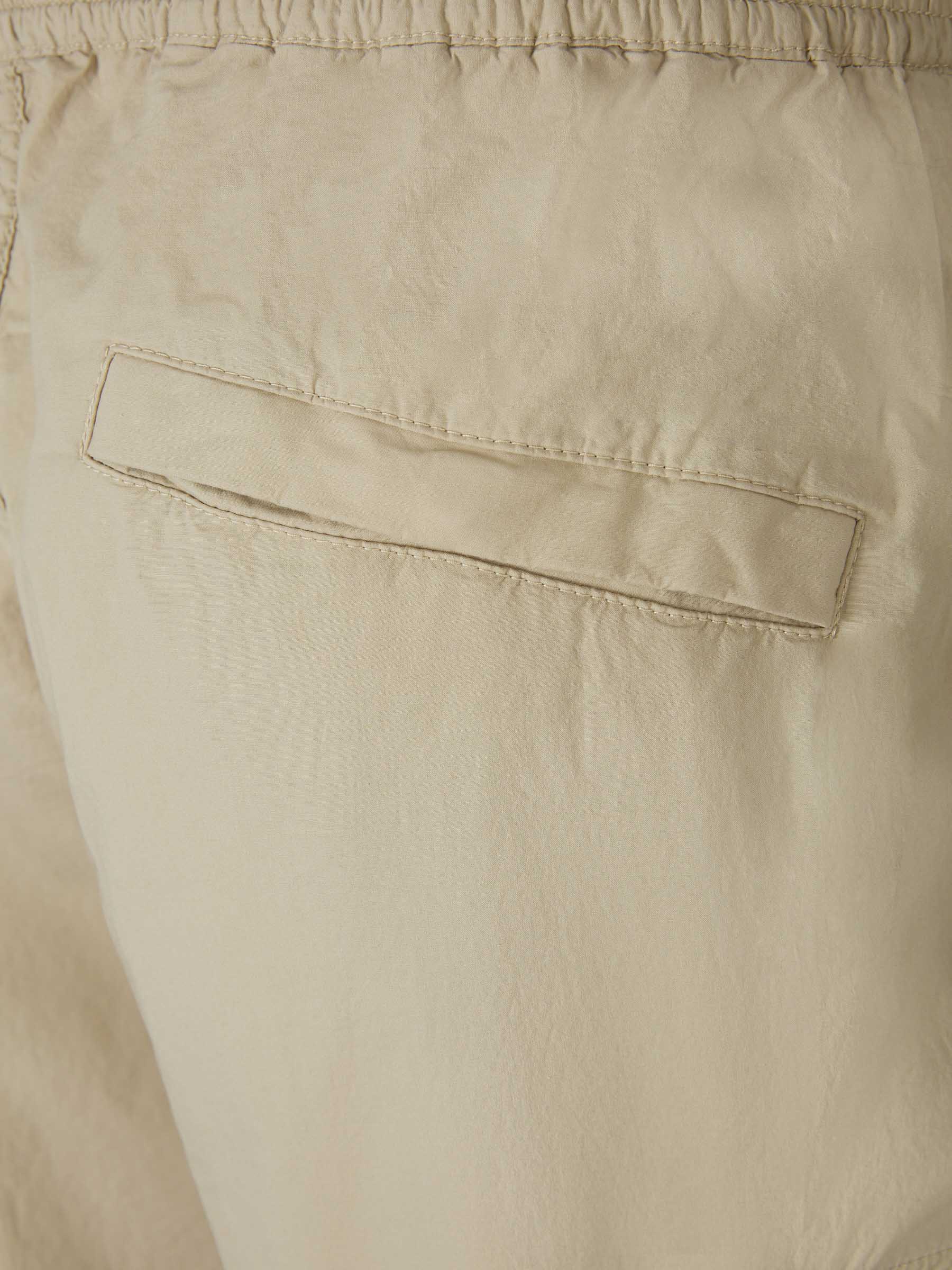 Outlet online Stone Island Hombre Joggers Técnicos Logo color Beis sku 521-003029 03 - Foto 6