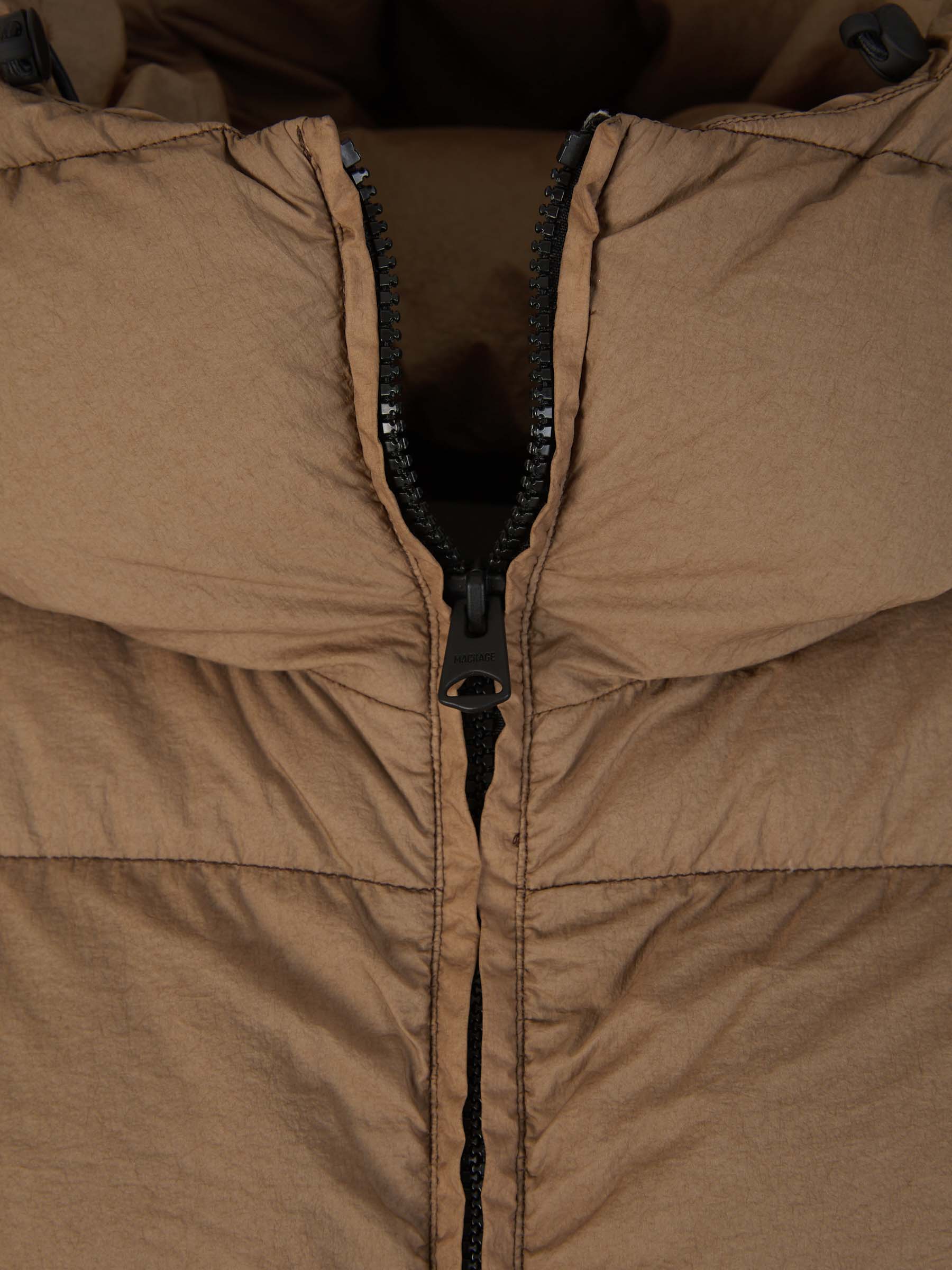 Outlet online Mackage Hombre Plumífero Acolchado ADELMO-LC color Verde Militar sku 512-002094 01 - Foto 4