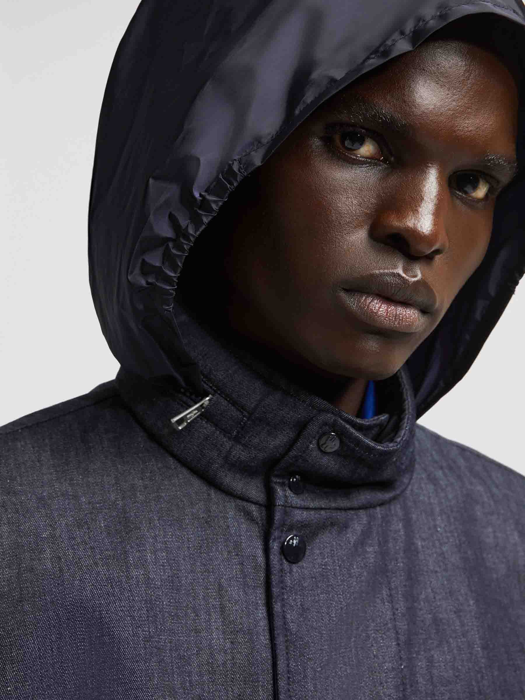 Moncler Hombre Barcelona Chaqueta Denim Chesery color Azul sku 512-002470 01 - Foto 5