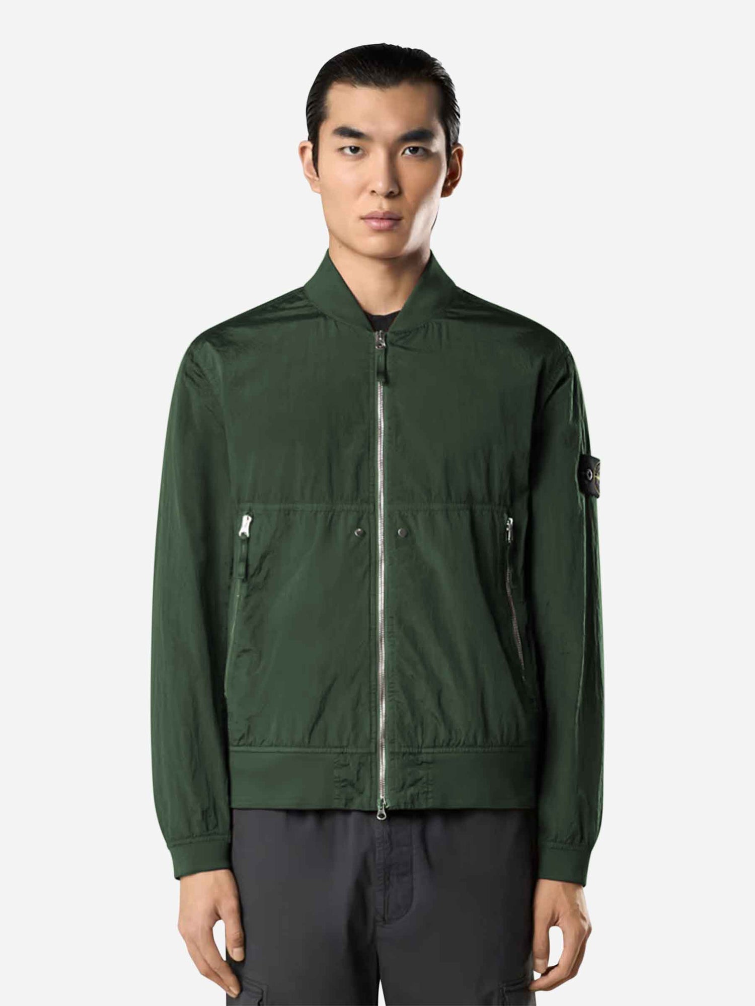 Stone Island Hombre Barcelona Chaqueta Bomber Watro color Verde Militar sku 512-002502 02 - Foto 3