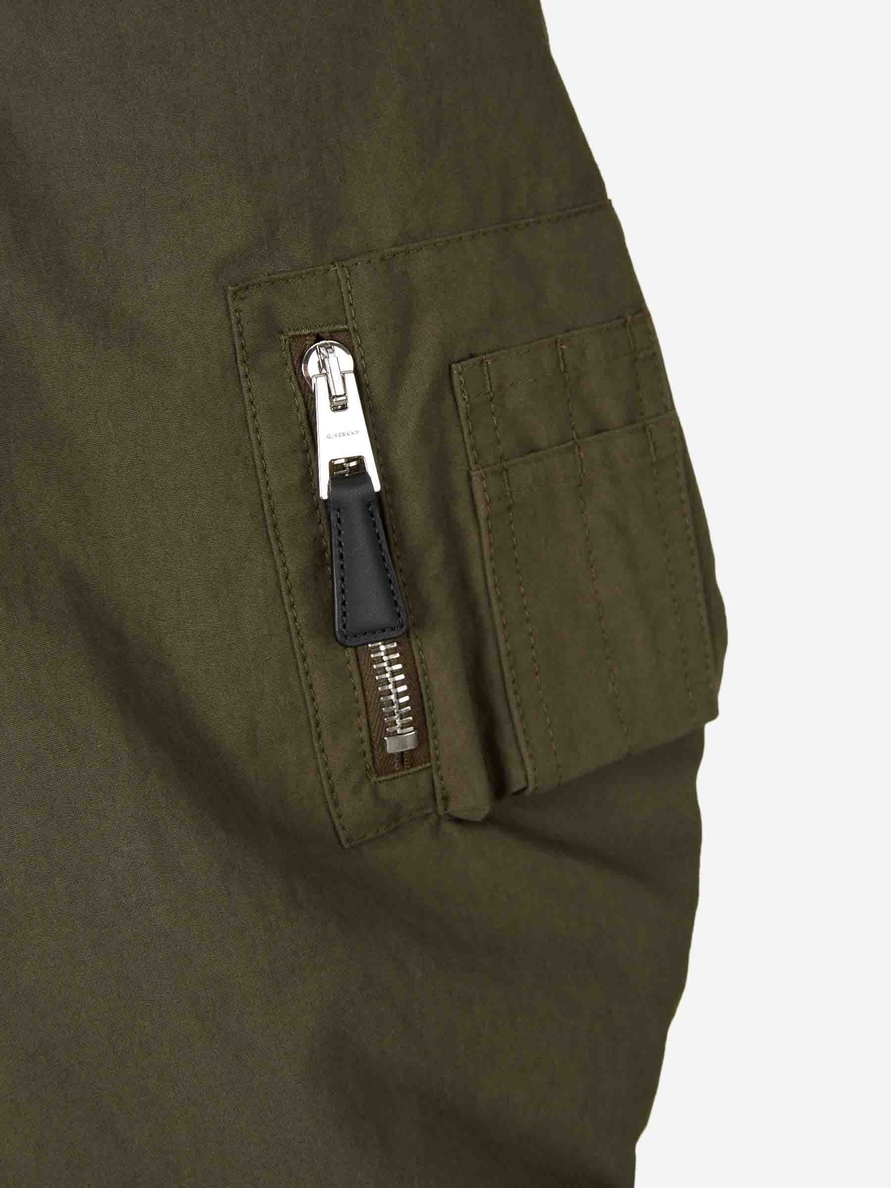 Outlet online Givenchy Hombre Chaqueta Bomber Couture Seam color Verde Militar sku 512-002757 01 - Foto 5