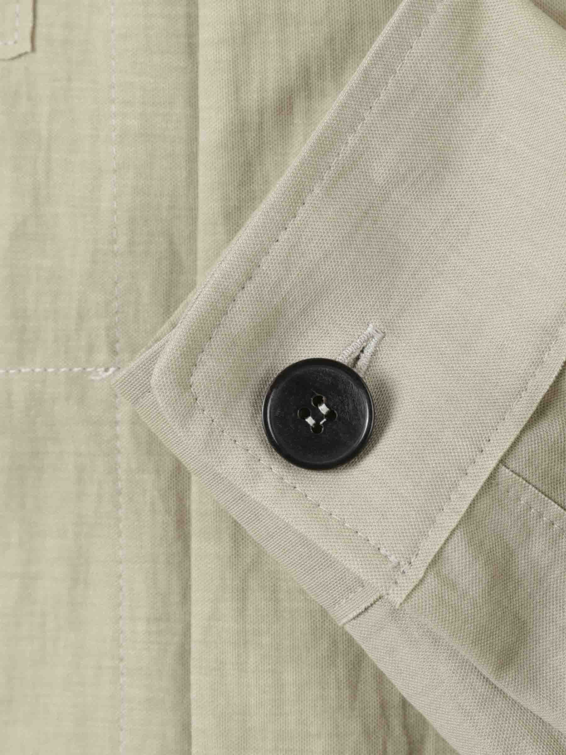 Outlet online Harris Wharf Hombre Sobrecamisa Lisa Botones color Verde sku 513-000049 01 - Foto 4