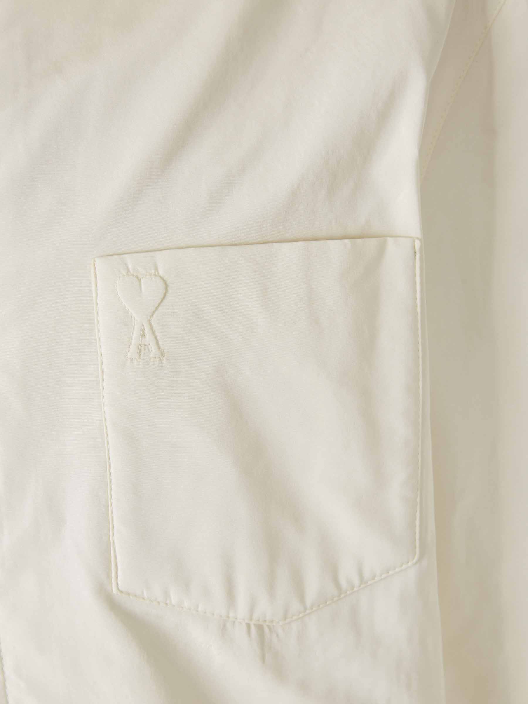 Outlet online Ami Paris Hombre Sobrecamisa Acolchada Tafetán color Marfil sku 513-000083 02 - Foto 4