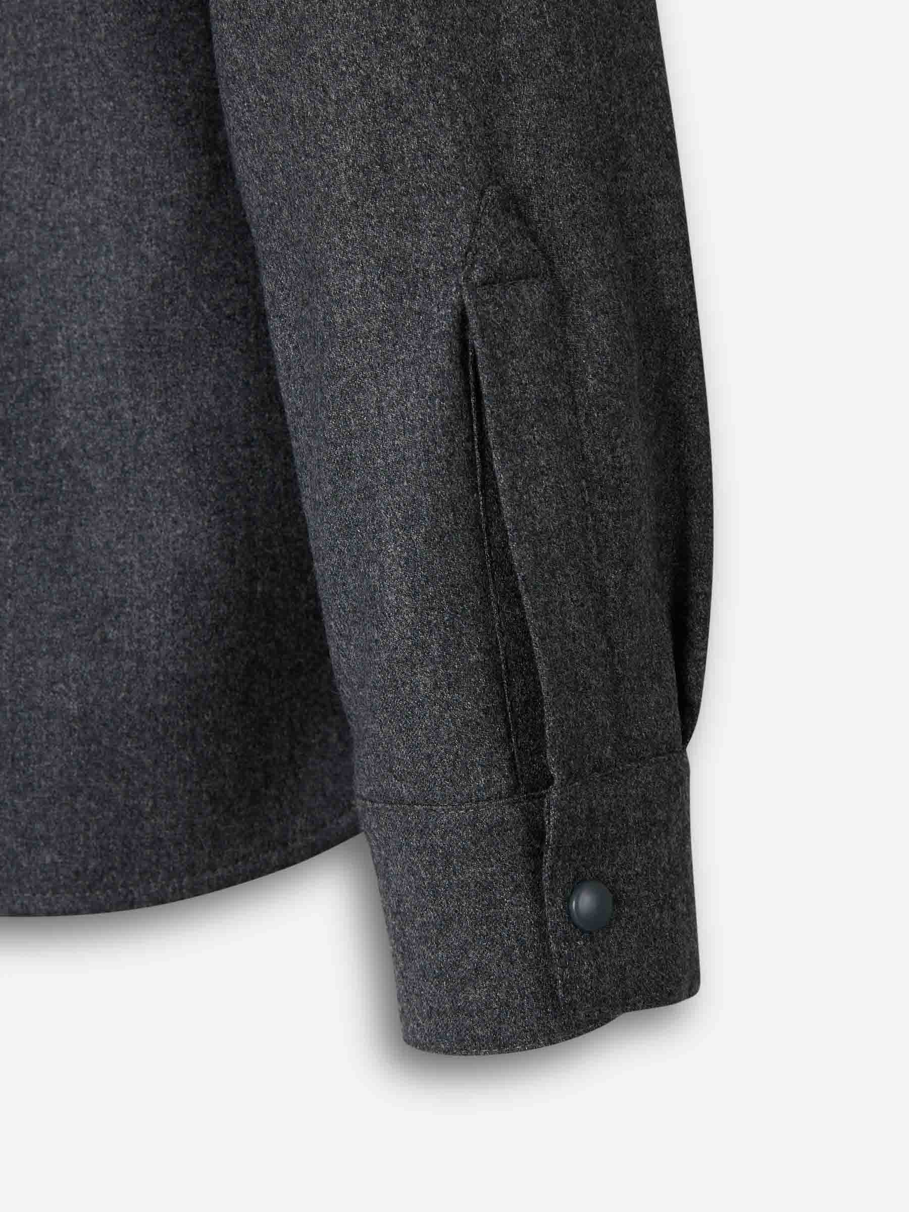 Outlet online Santa Eulalia Hombre Sobrecamisa Lana color Gris Antracita sku 513-000094 02 - Foto 4