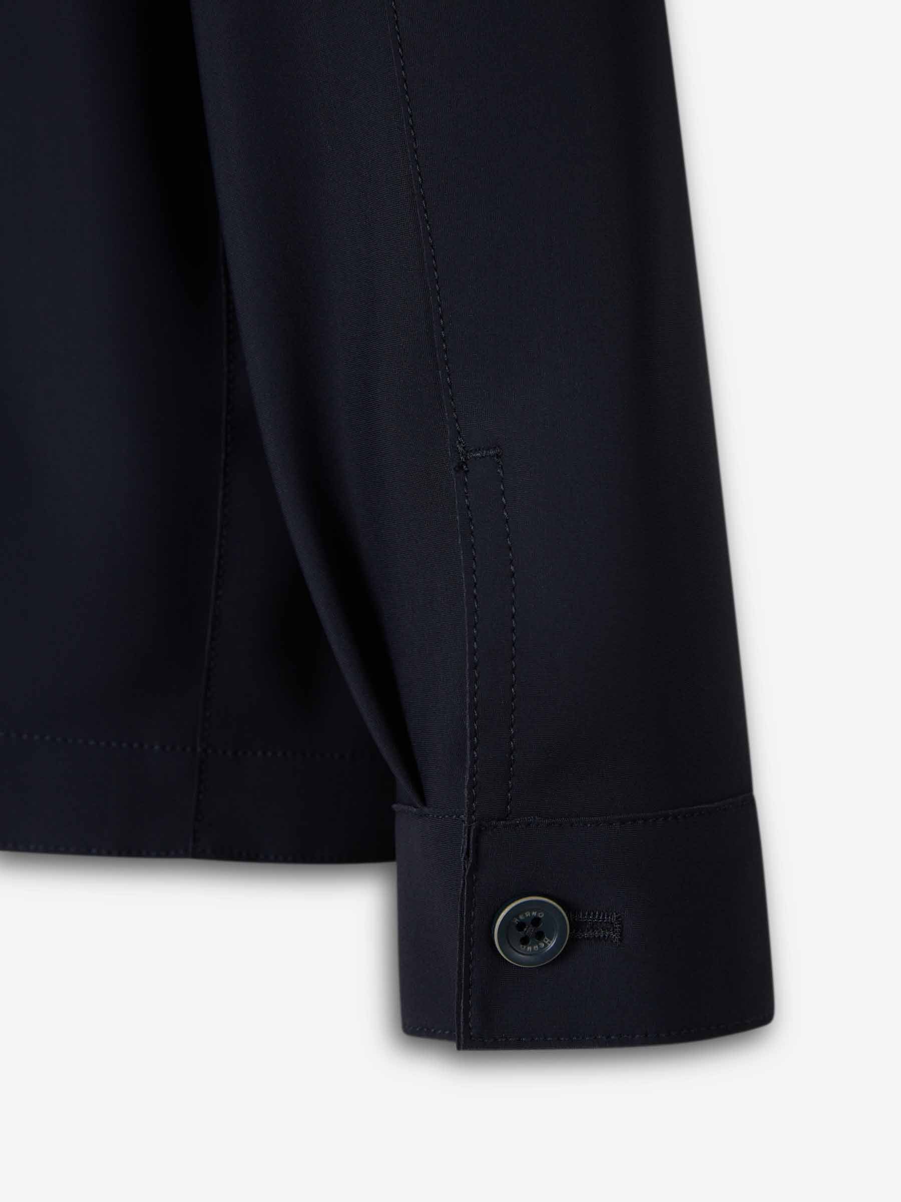 Outlet online Herno Hombre Sobrecamisa Técnica color Azul Noche sku 513-000114 02 - Foto 5