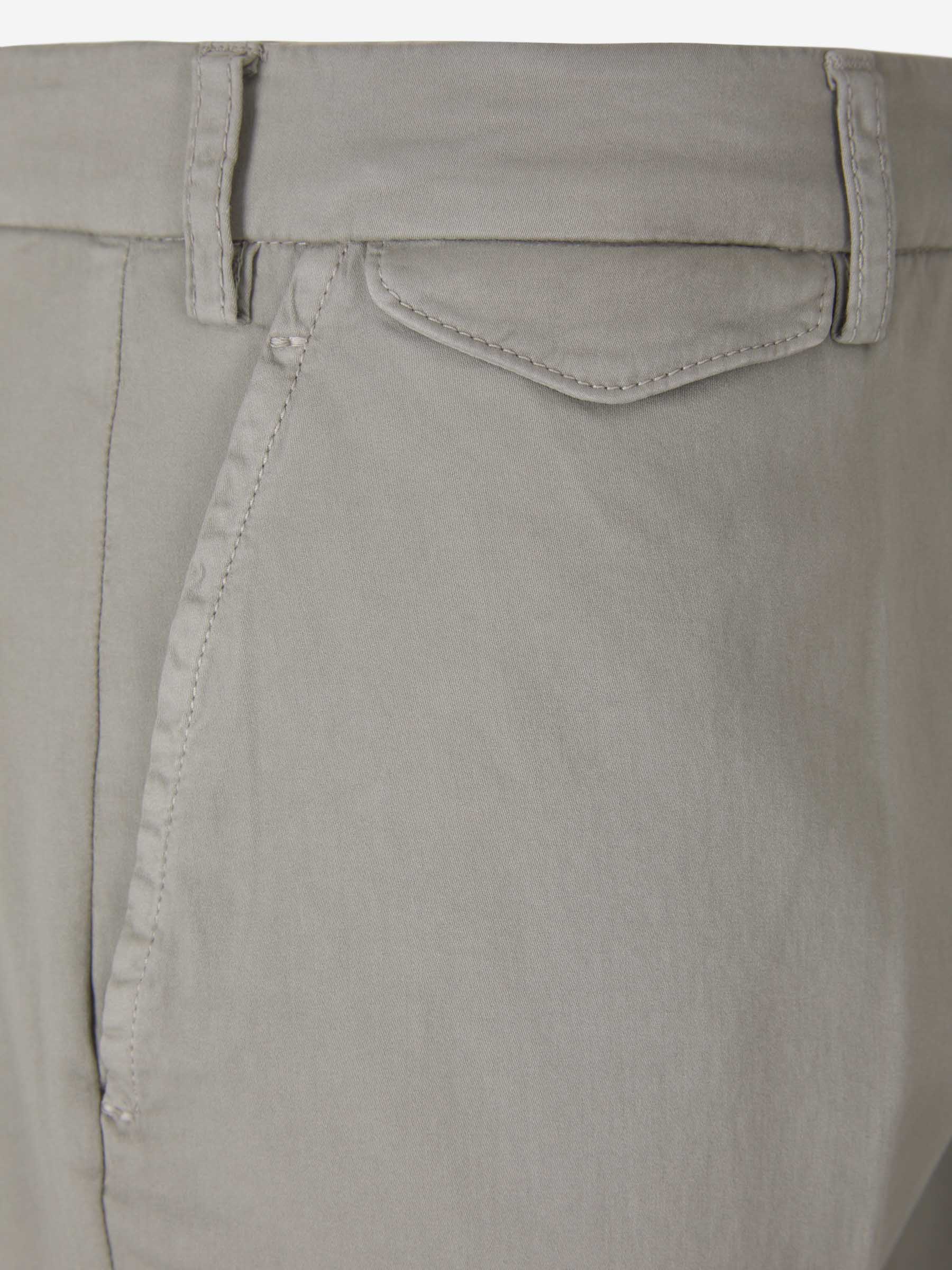 Outlet online Santa Eulalia Hombre Pantalones Chinos color Marfil sku 521-002756 01 - Foto 11