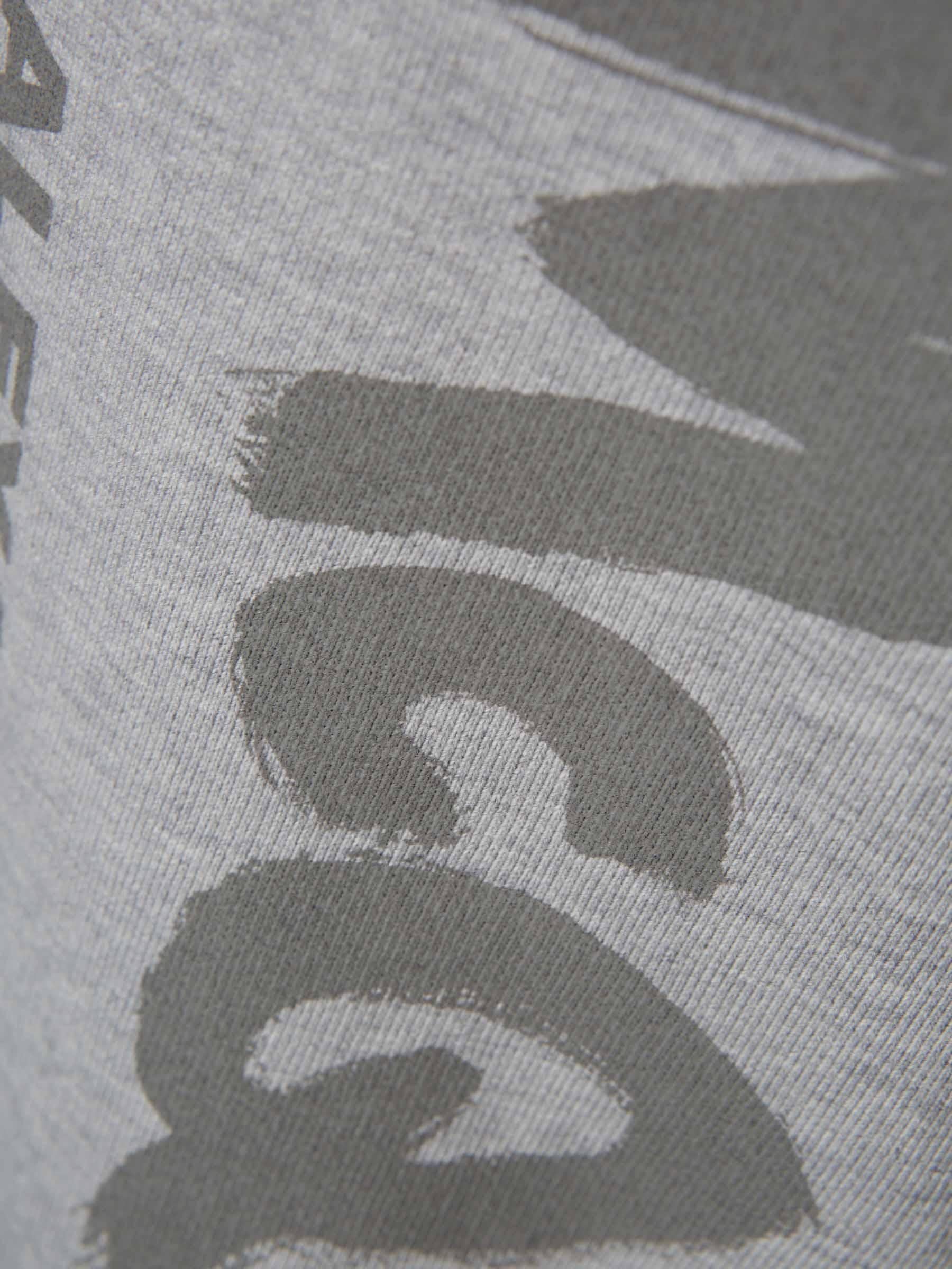 Outlet online Alexander McQueen Hombre Joggers Logo Estampado color Gris Claro sku 521-002820 01 - Foto 6