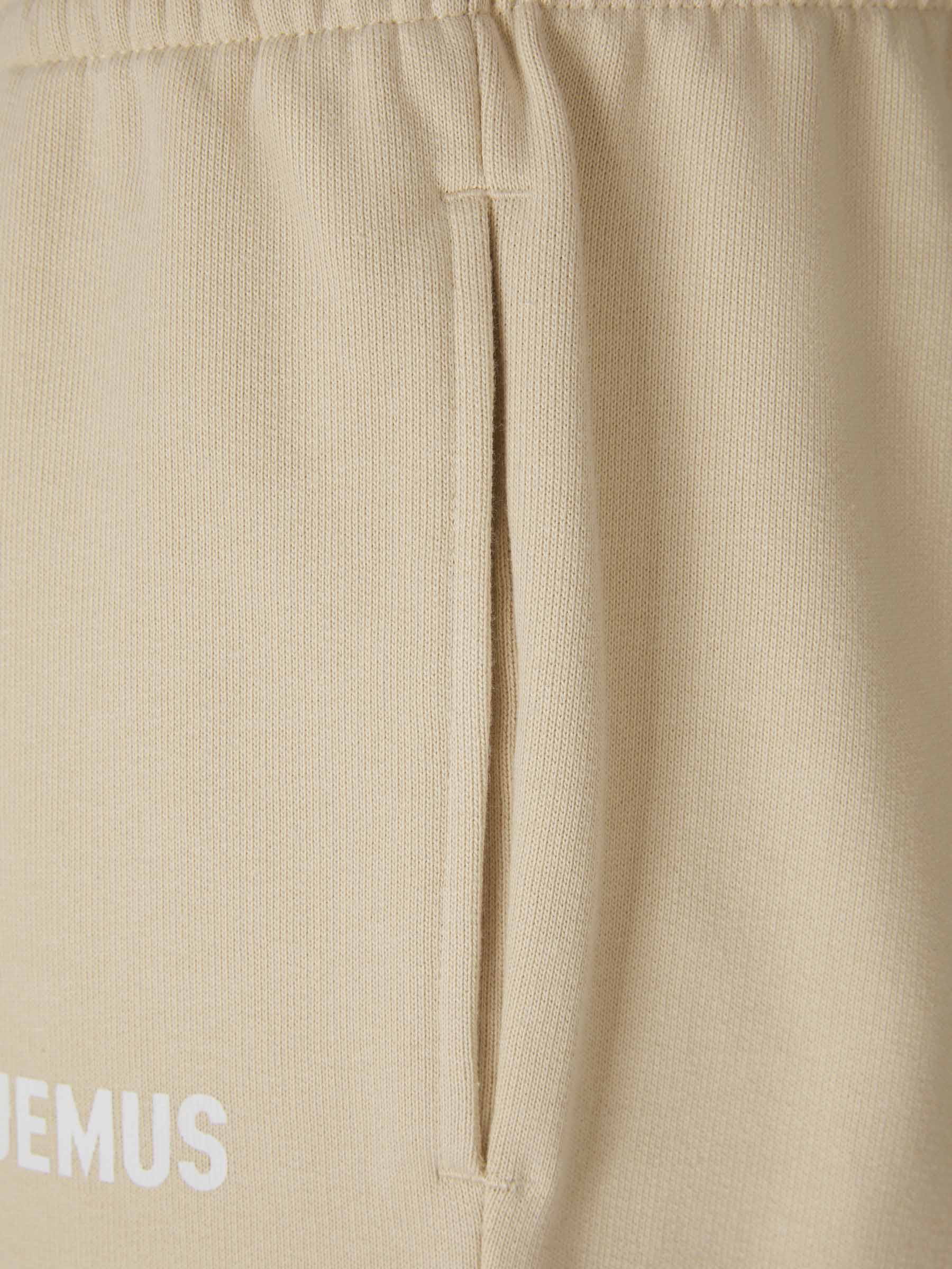 Outlet online Jacquemus Hombre Joggers Le Jogging color Beis sku 521-002894 00 - Foto 4