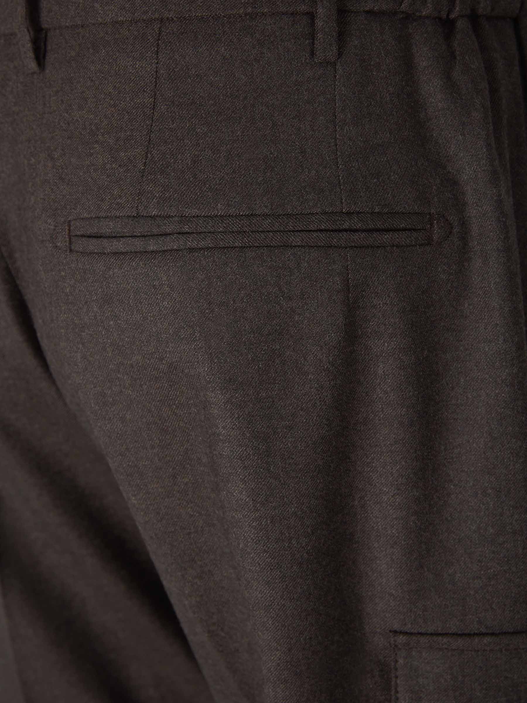 Outlet online Santa Eulalia Hombre Pantalones Globe Cargo color Marrón Oscuro sku 521-002907 02 - Foto 6