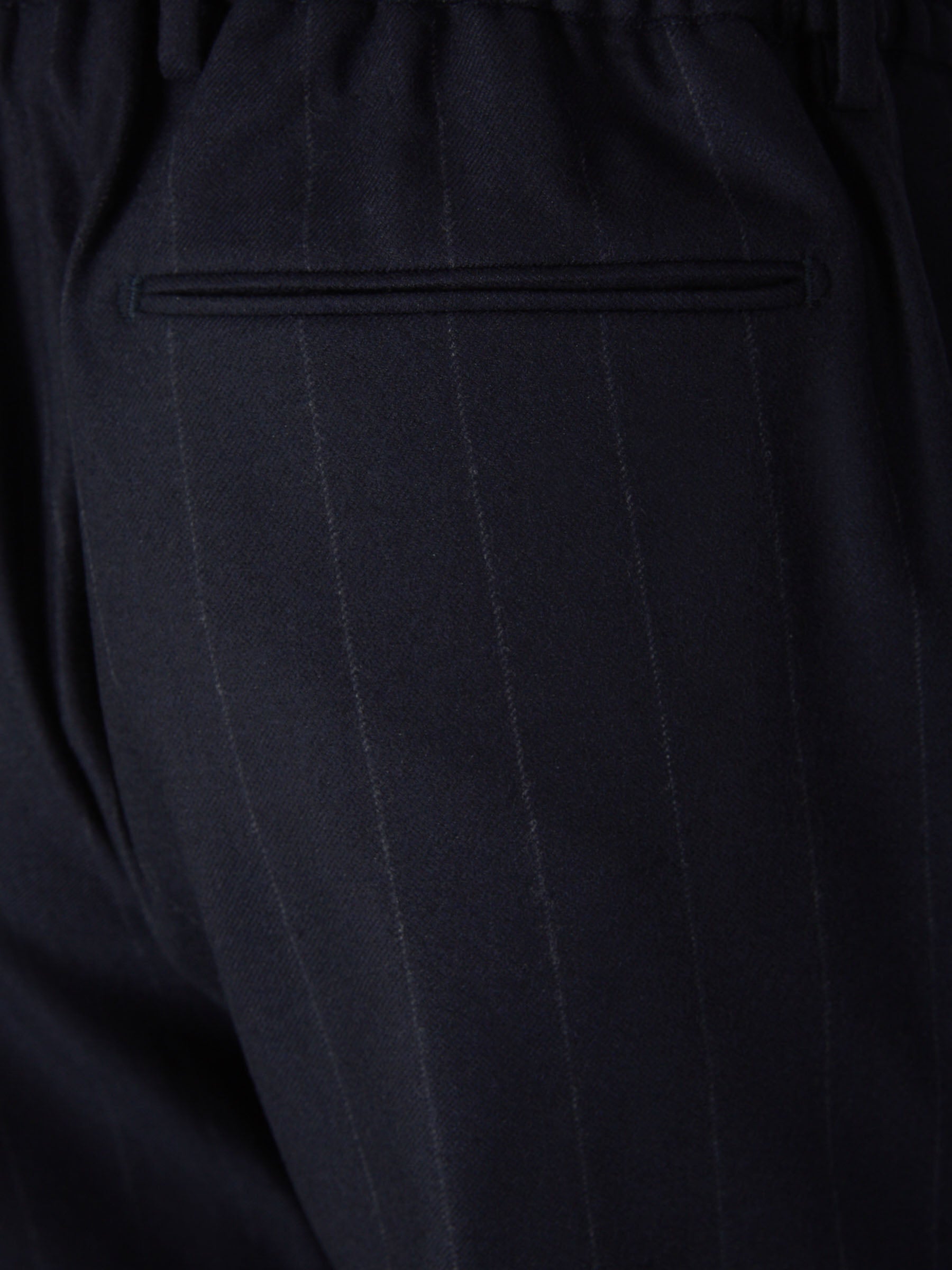 Outlet online Berwich Hombre Joggers Formales Lana color Azul Noche sku 521-002909 01 - Foto 4