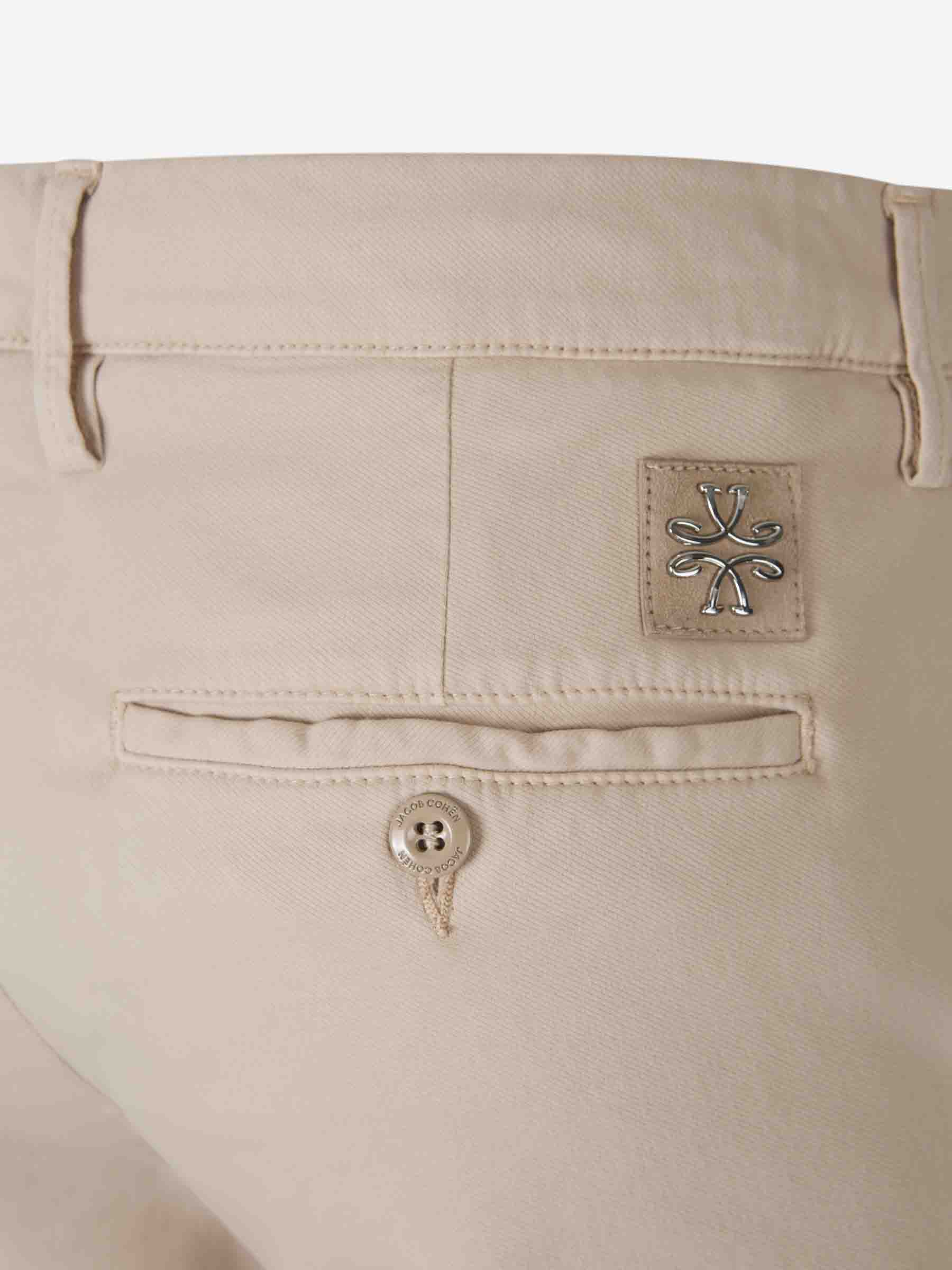 Outlet online Jacob Cohën Hombre Pantalones Chinos Bobby color Beige sku 521-003257 02 - Foto 4