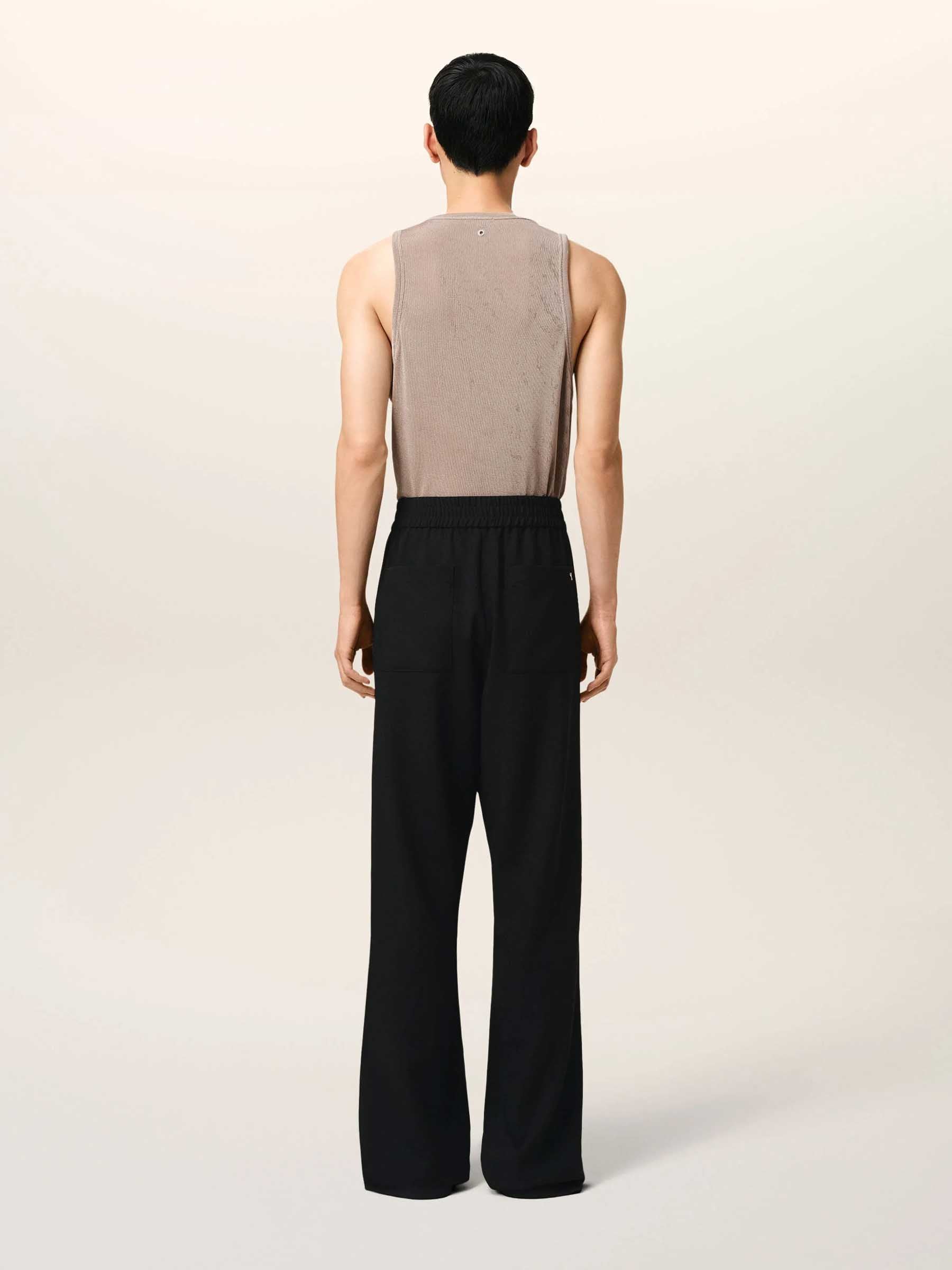 Outlet online Ami Paris Hombre Pantalones Logo Lana color Negro sku 521-003259 01 - Foto 4