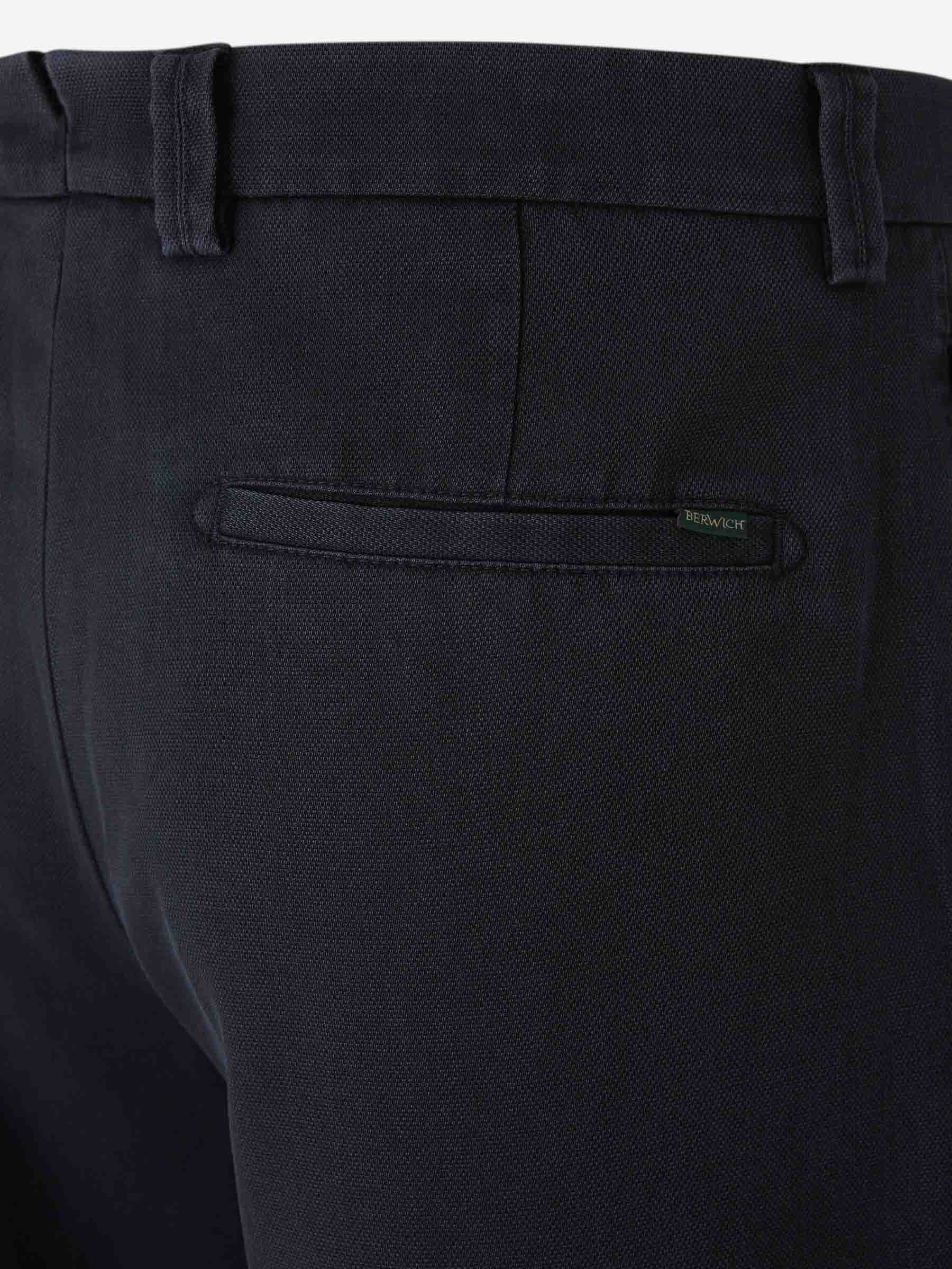 Berwich Hombre Barcelona Pantalones RetroLong Lana color Azul Noche sku 521-003274 02 - Foto 4