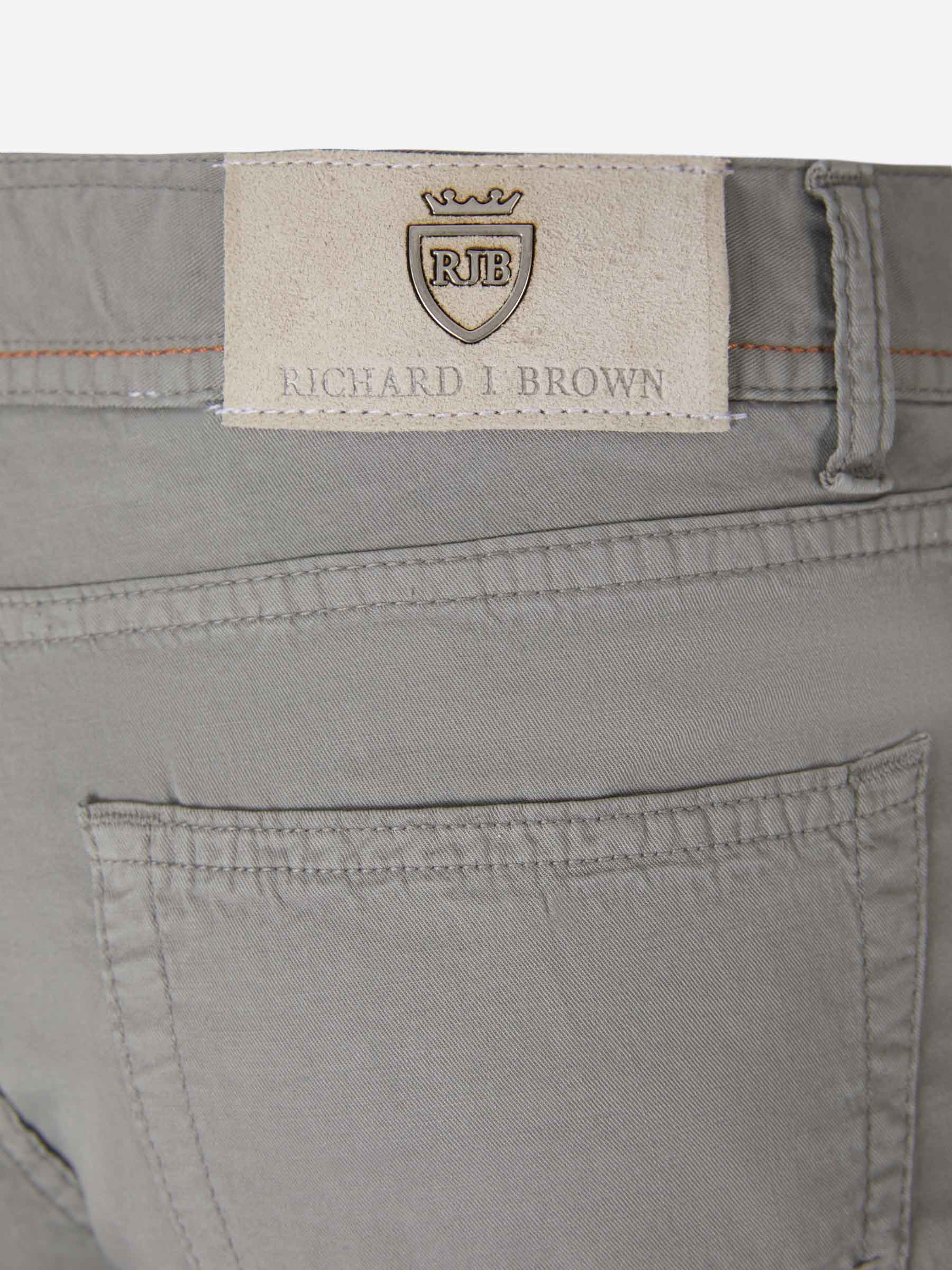 Outlet online Richard J. Brown Hombre Jeans Milano color Burdeos sku 522-002397 03 - Foto 5