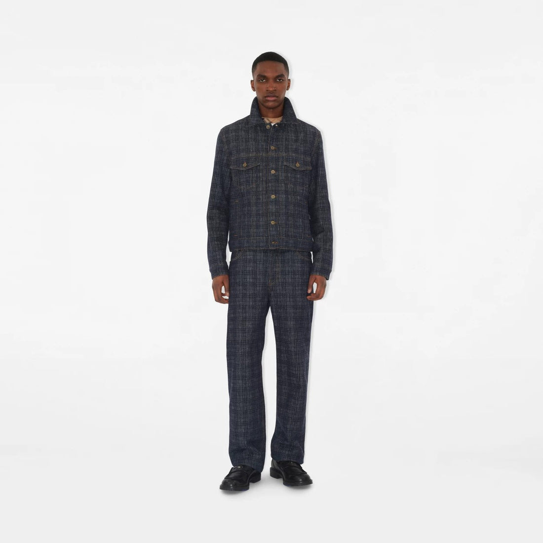 Outlet online Burberry Hombre Jeans Anchos Check color Azul Denim Oscuro sku 522-002843 01 - Foto 2