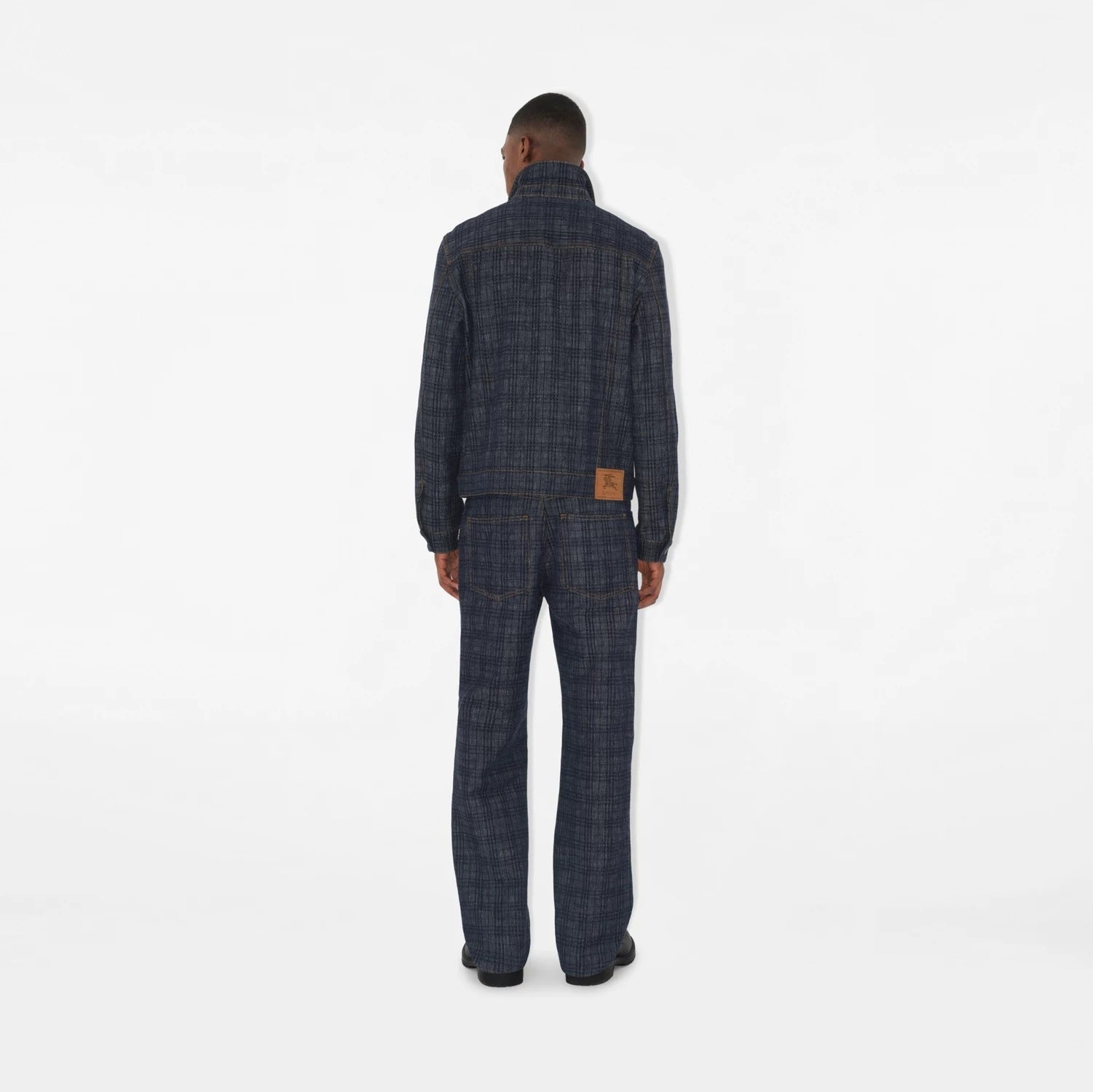 Outlet online Burberry Hombre Jeans Anchos Check color Azul Denim Oscuro sku 522-002843 01 - Foto 3