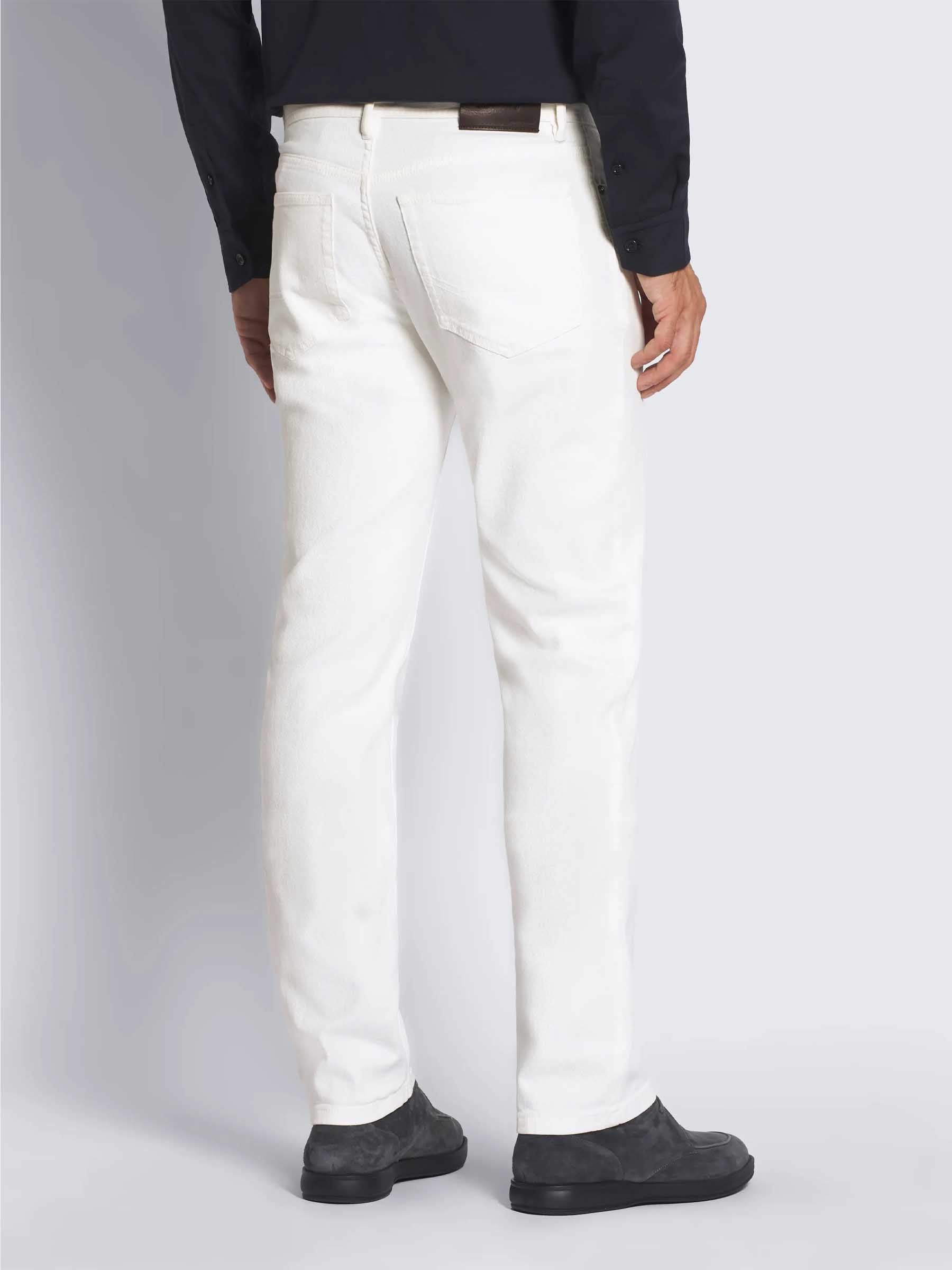 Outlet online Brioni Hombre Jeans Rectos Chamonix color Blanco sku 522-002888 02 - Foto 3