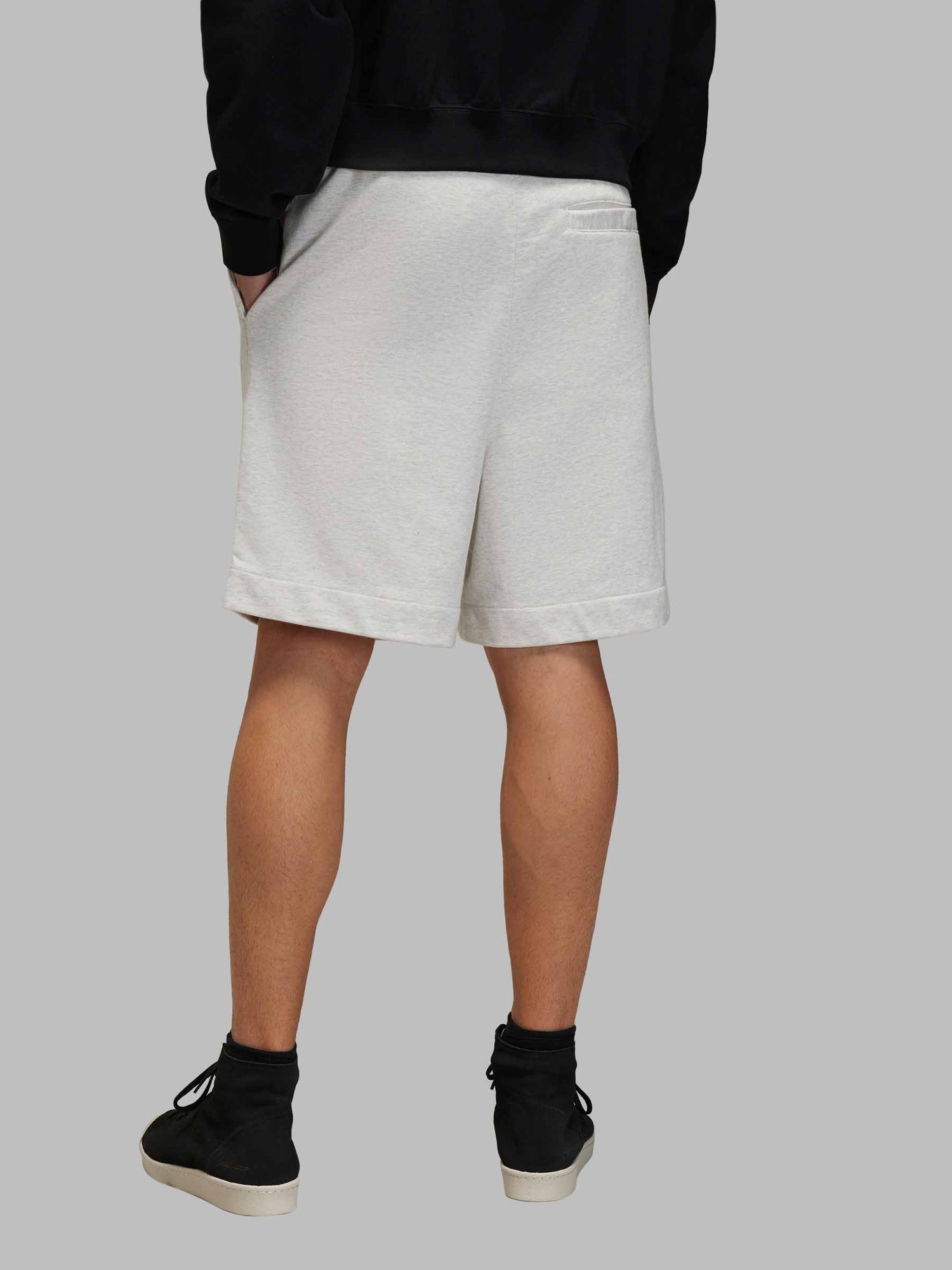 Adidas Y-3 Hombre Barcelona Bermudas French Terry Y-3 color Gris Claro sku 523-001077 01 - Foto 3