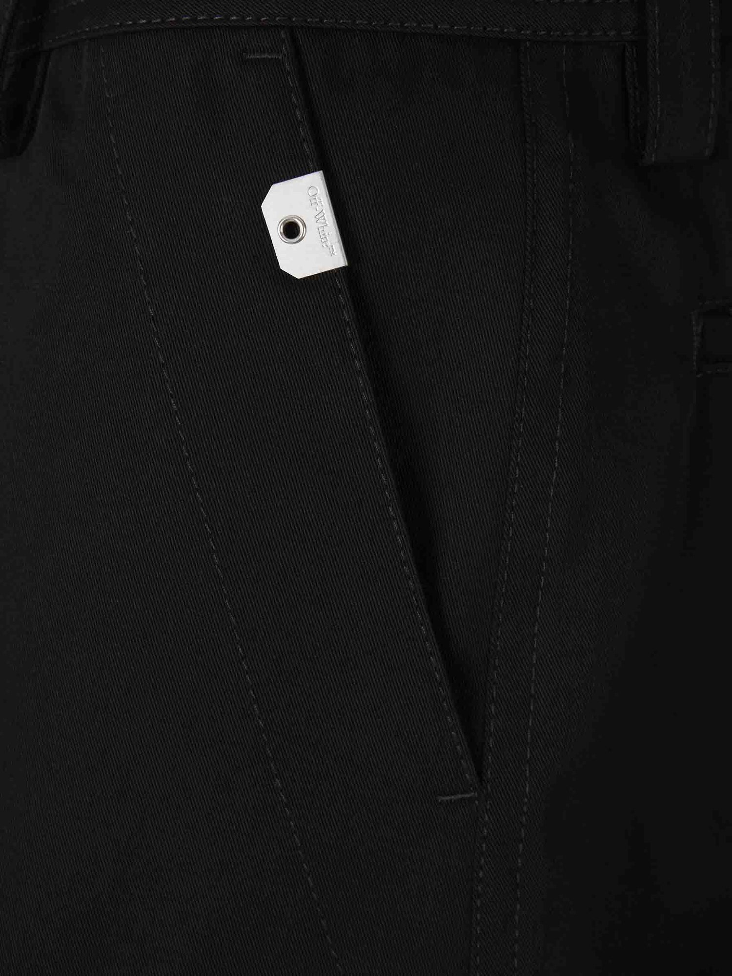 Off-White Hombre Barcelona Bermuda Cargo Algodón color Negro sku 523-001092 01 - Foto 4