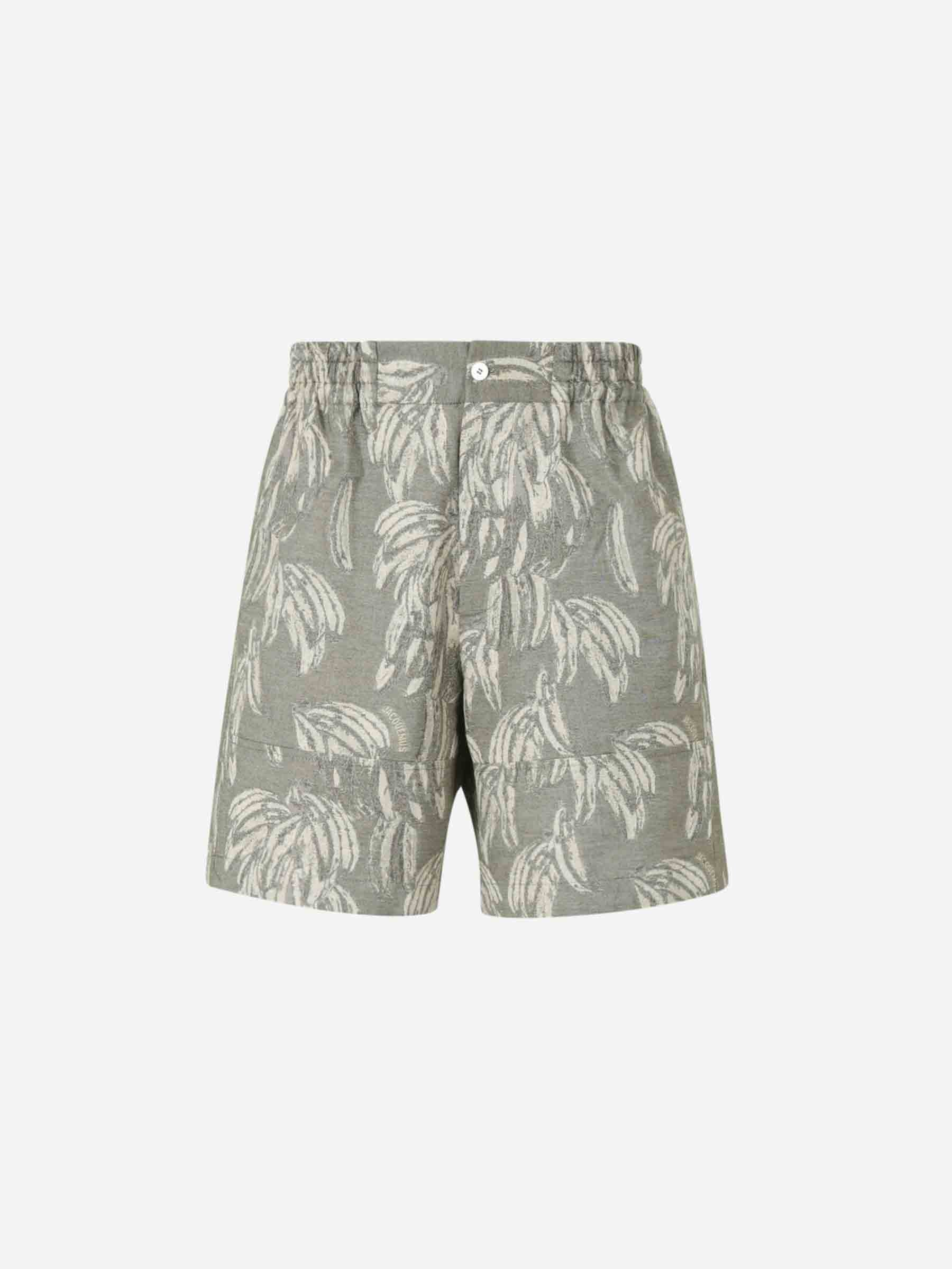 Outlet online Jacquemus Hombre Bermudas Estampado Aloe color Crema sku 523-001102 01 - Foto 1