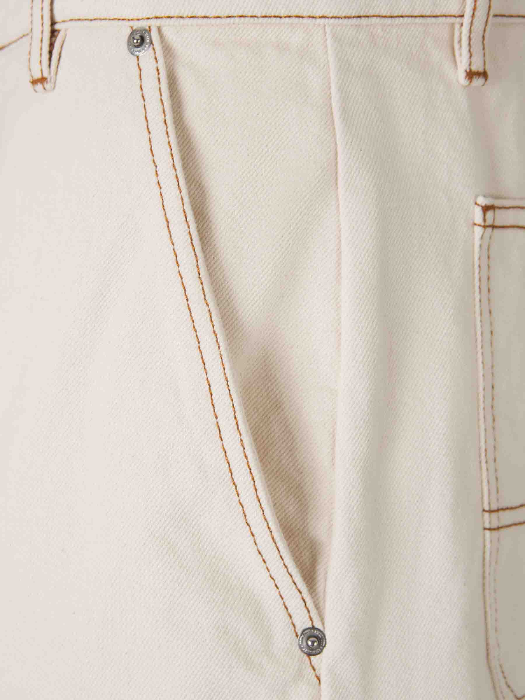 Outlet online Ami Paris Hombre Bermudas Cargo Denim color Crema sku 523-001118 01 - Foto 3