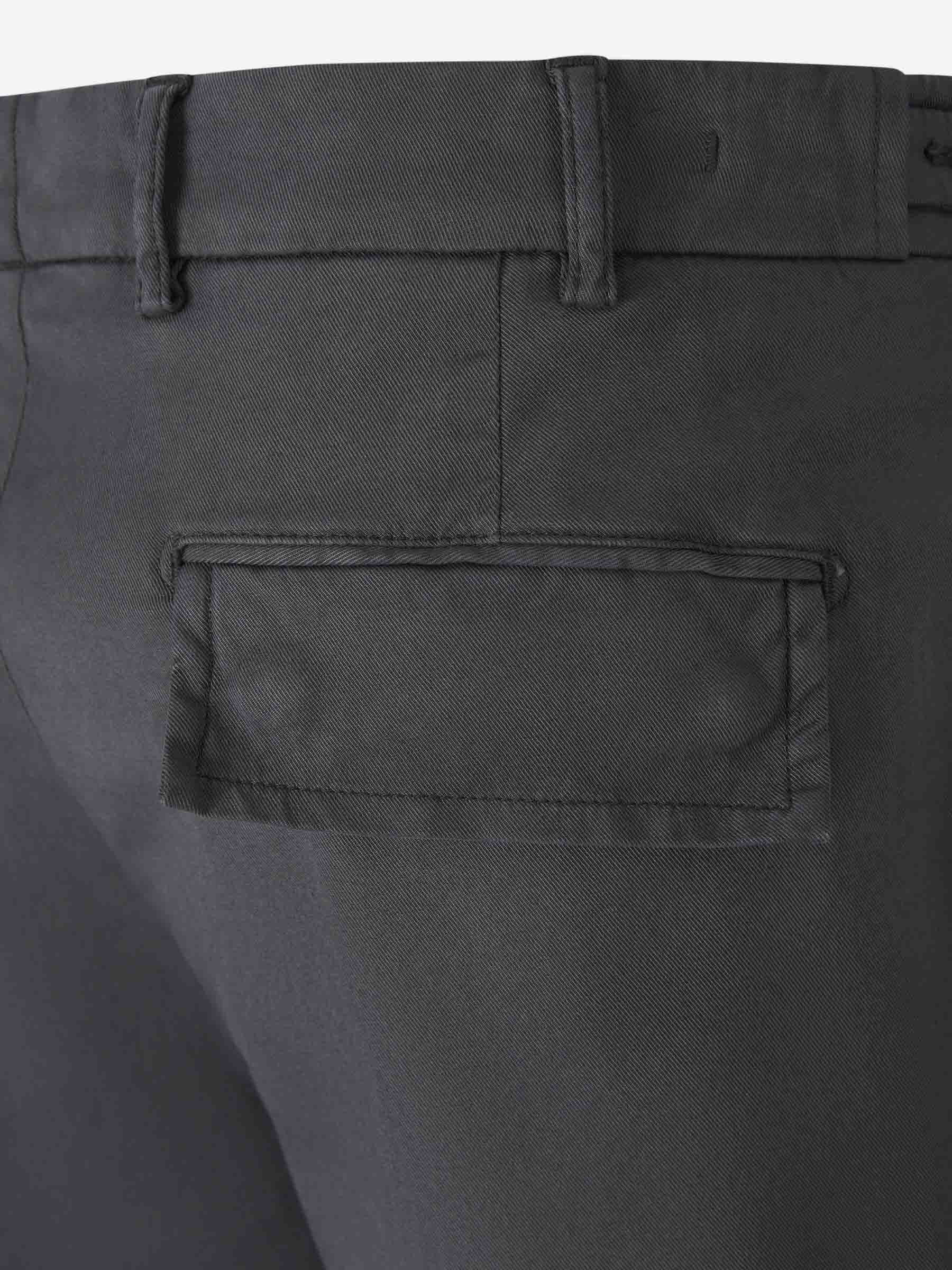 Outlet online Santa Eulalia Hombre Bermudas Cargo Rectas color Verde Oscuro sku 523-001137 02 - Foto 5