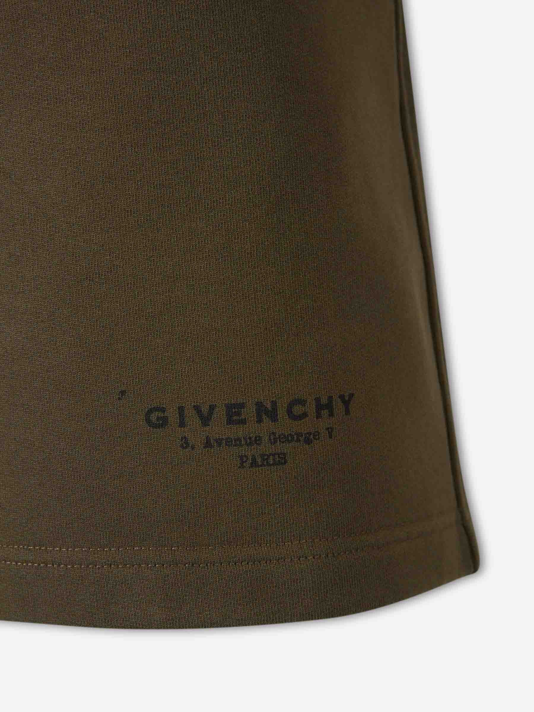 Outlet online Givenchy Hombre Bermudas Deportivas Logo color Verde Militar sku 523-001209 02 - Foto 3