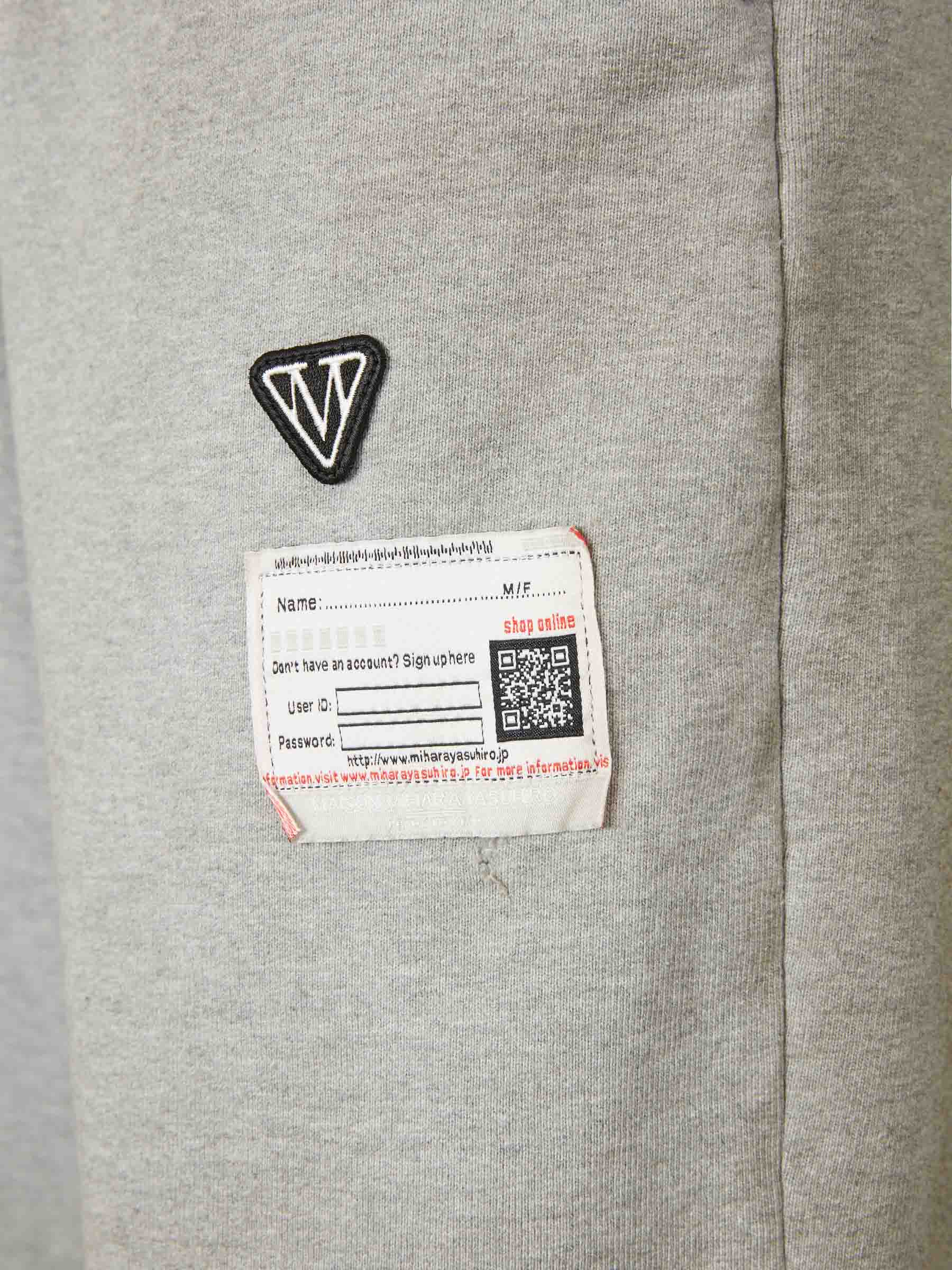 Outlet online Maison Mihara Yasuhiro Hombre Bermudas a Capas color Gris sku 523-001220 01 - Foto 5