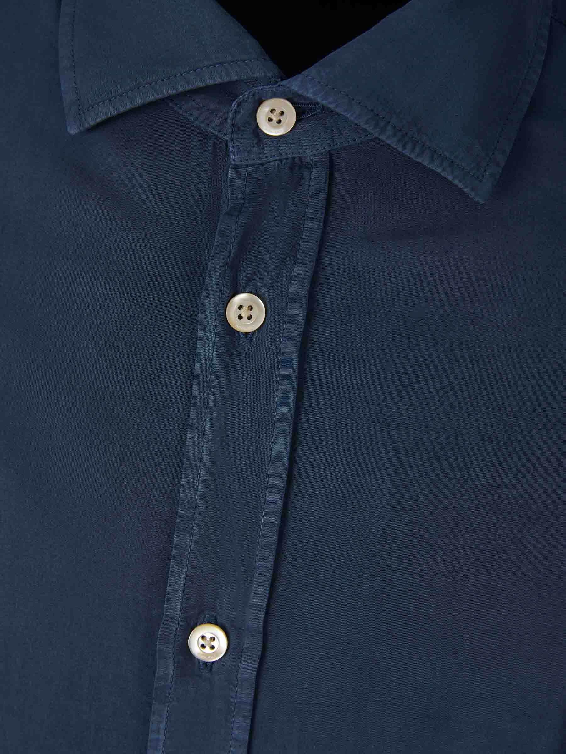 Outlet online Boglioli Hombre Camisa Fluida Lisa color Azul Noche sku 531-005831 03 - Foto 11