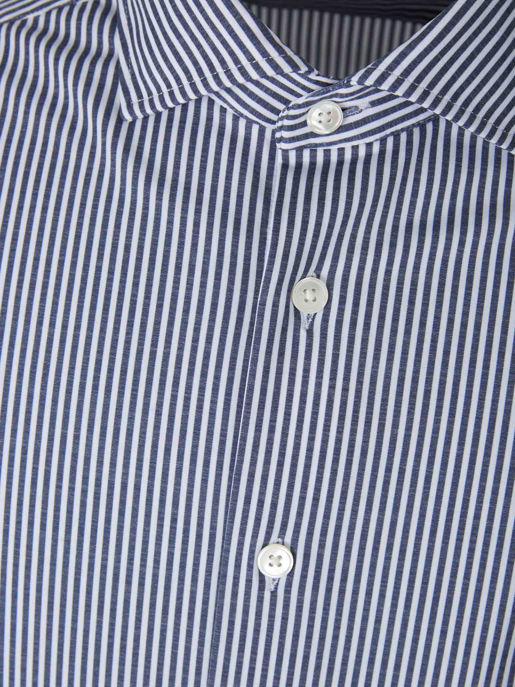 Outlet online Traiano Milano Hombre Camisa Motivo Rayas color Azul Denim sku 531-006077 01 - Foto 3