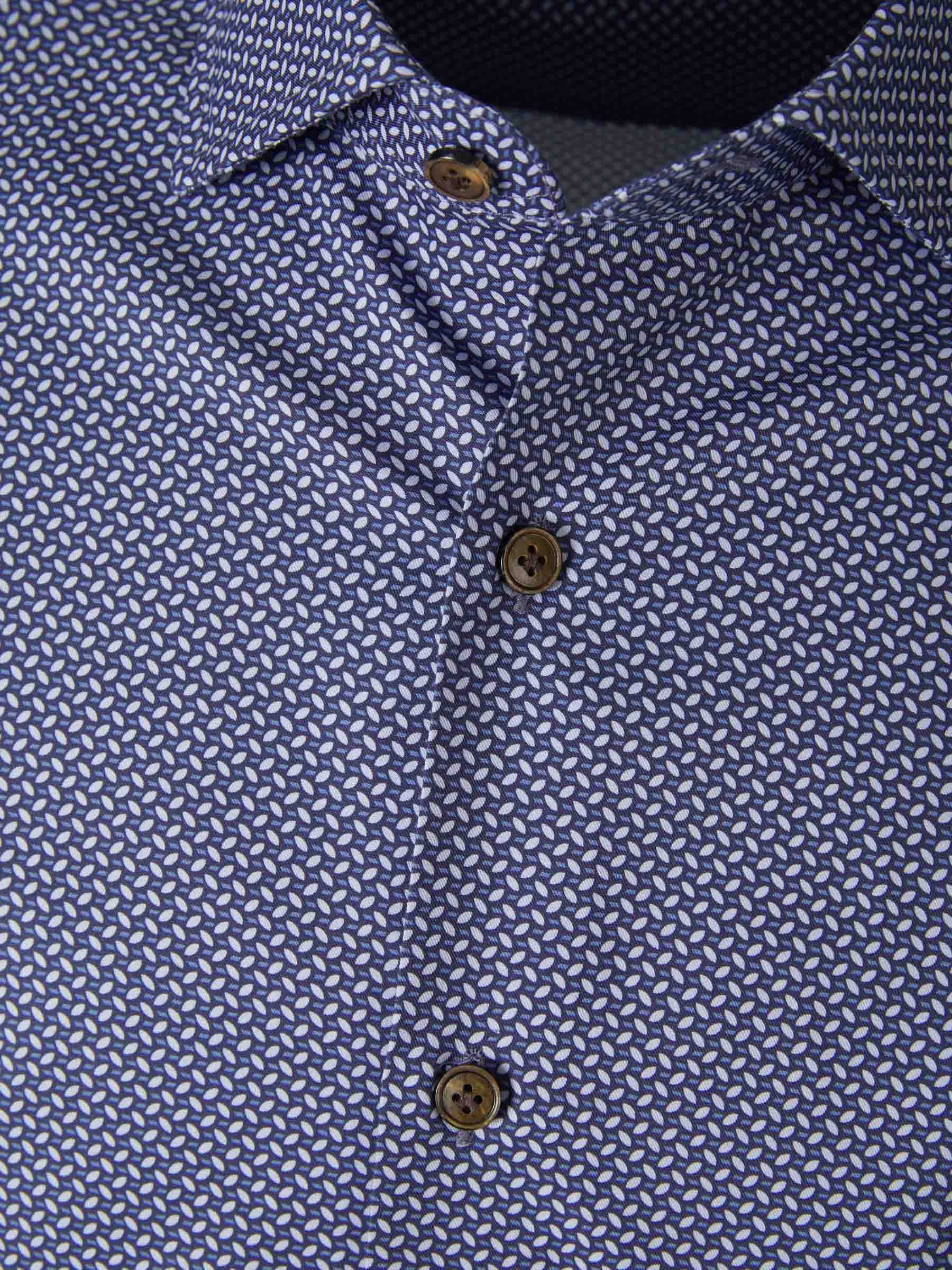 Outlet online Santa Eulalia Hombre Camisa Motivo Geométrico color Azul Noche sku 531-006109 01 - Foto 3