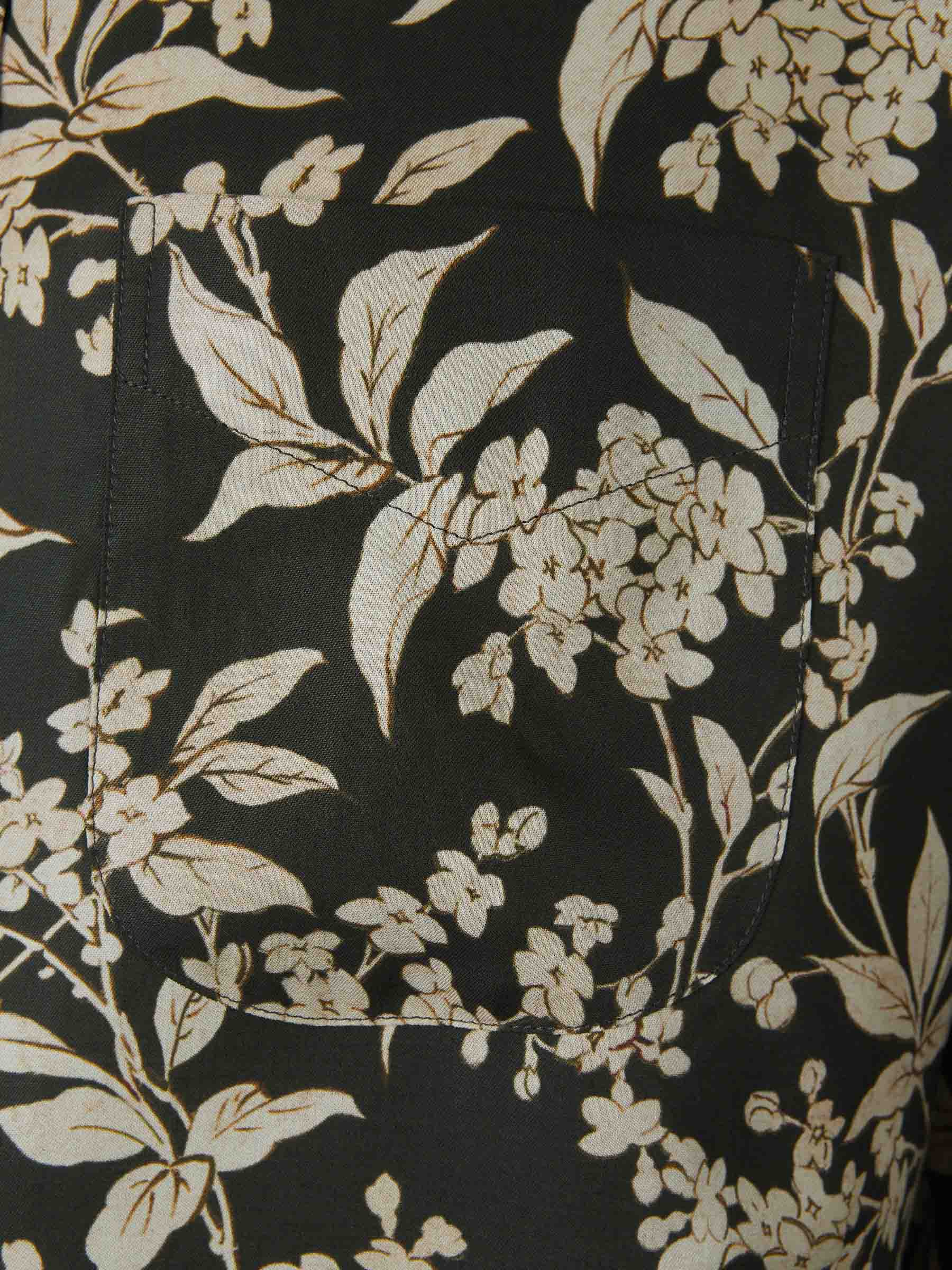 Outlet online Tom Ford Hombre Camisa Motivo Floral color Verde Oscuro sku 531-006396 01 - Foto 4