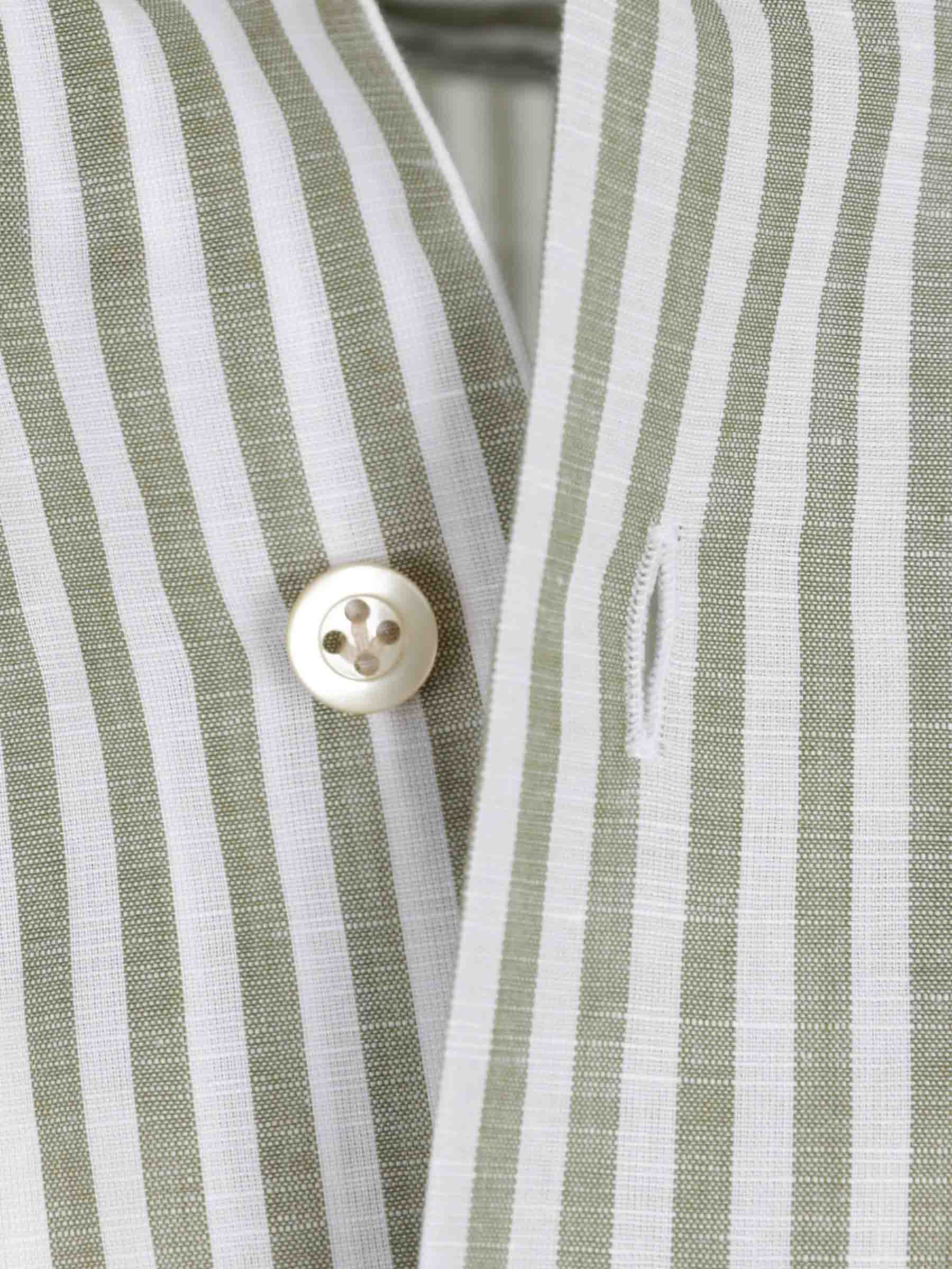 Outlet online Santa Eulalia Hombre Camisa Listada color Verde Oscuro sku 531-006692 03 - Foto 3
