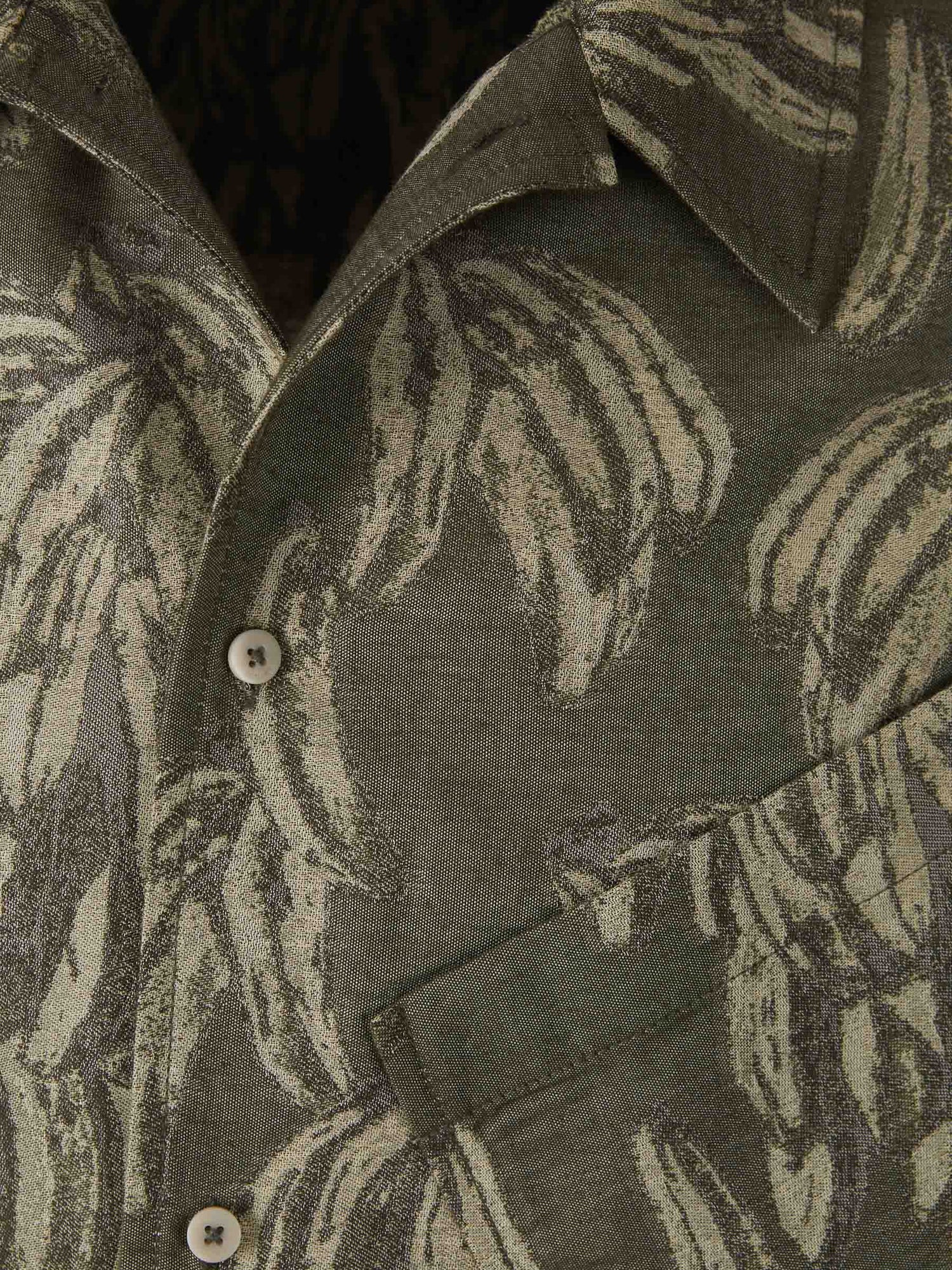 Jacquemus Hombre Barcelona Camisa Estampado Aloe color Crema sku 532-000643 01 - Foto 3