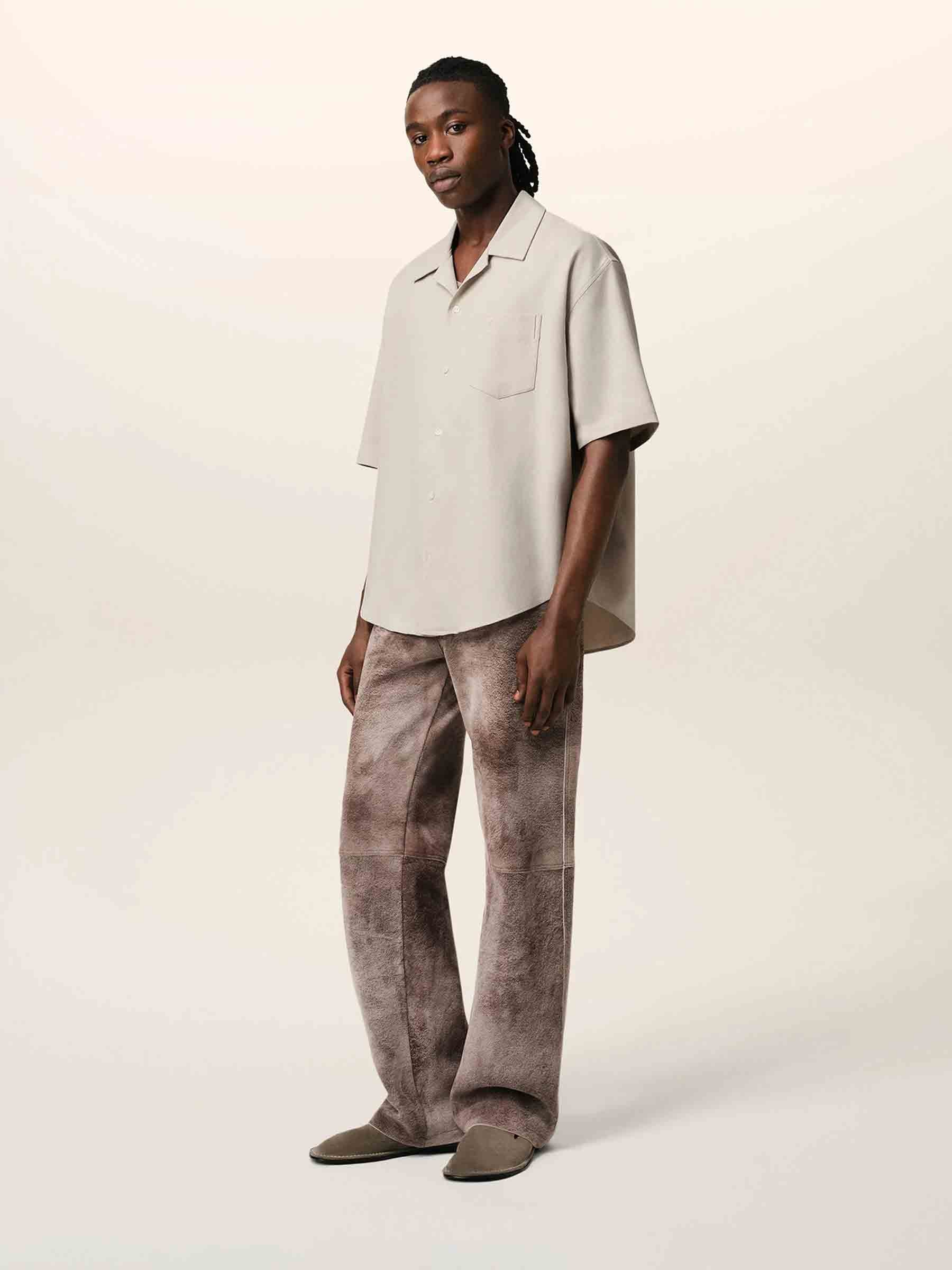 Outlet online Ami Paris Hombre Camisa Campera Algodón color Taupe sku 532-000653 02 - Foto 4