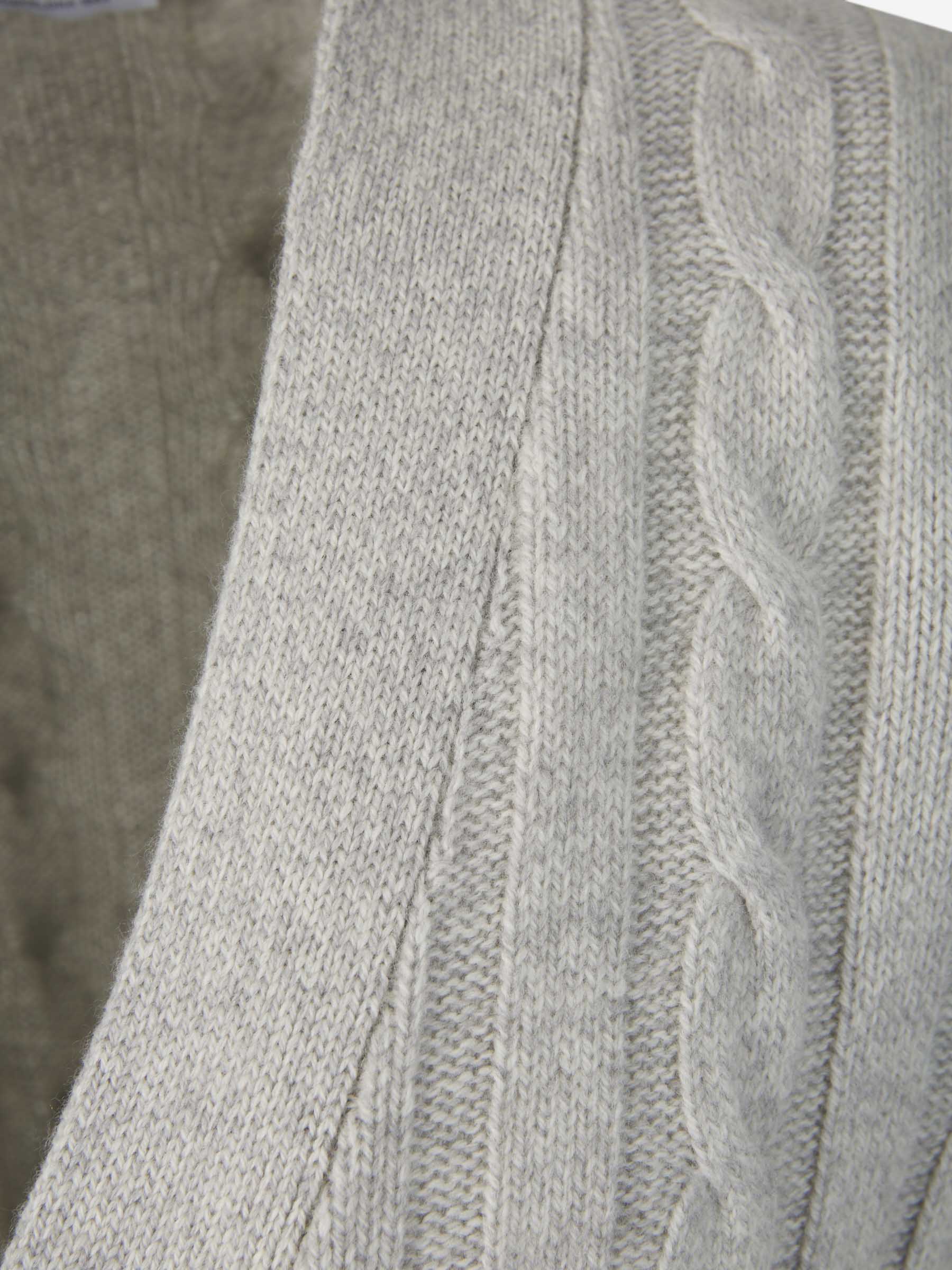 Outlet online Santa Eulalia Hombre Cárdigan Punto Trenzado color Gris Claro sku 543-000944 01 - Foto 3