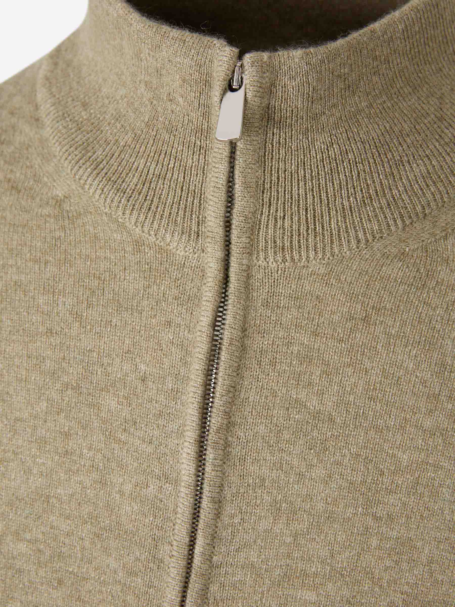 Outlet online Santa Eulalia Hombre Cárdigan Punto Cachemira color Verde sku 543-001047 01 - Foto 3