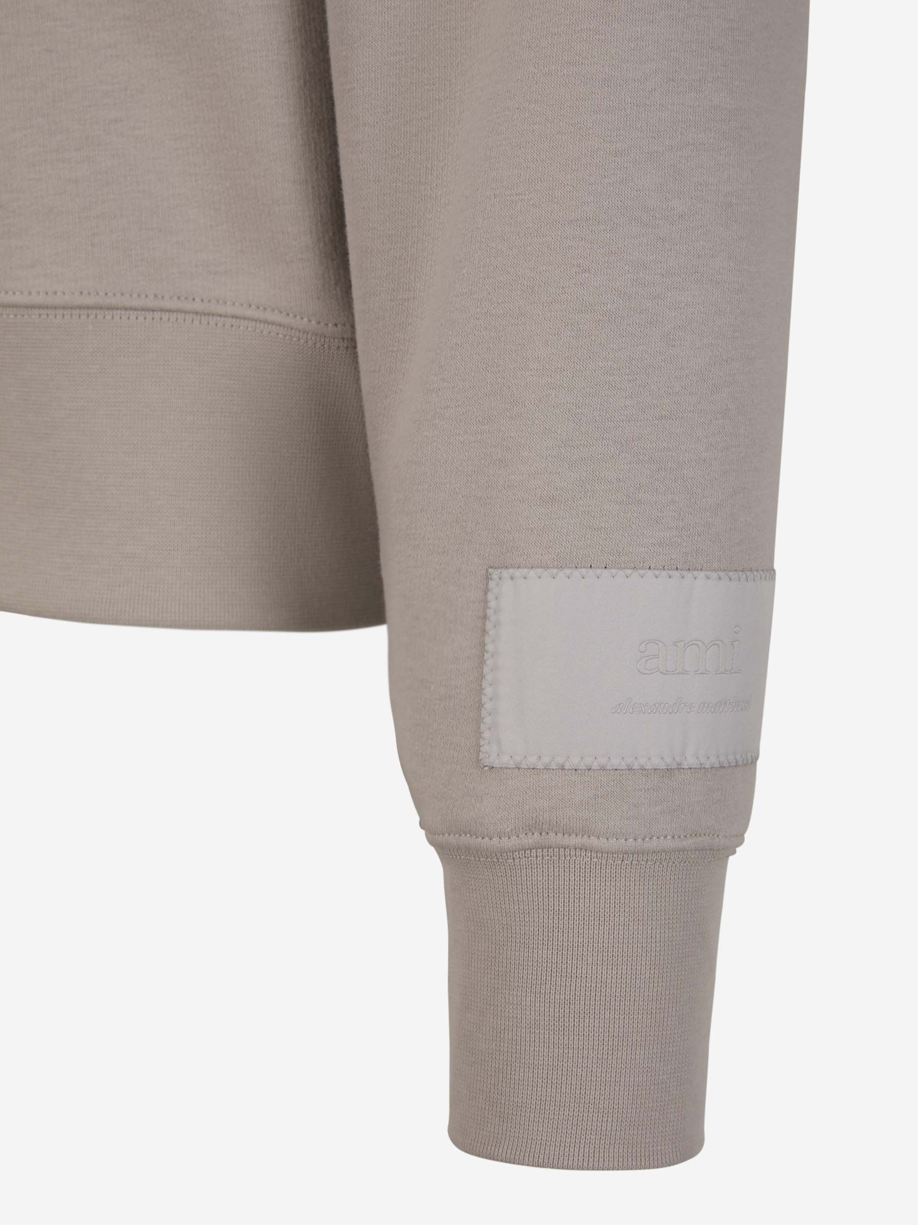 Outlet online Ami Paris Hombre Sudadera Parche Logo color Gris Piedra sku 545-001378 02 - Foto 4