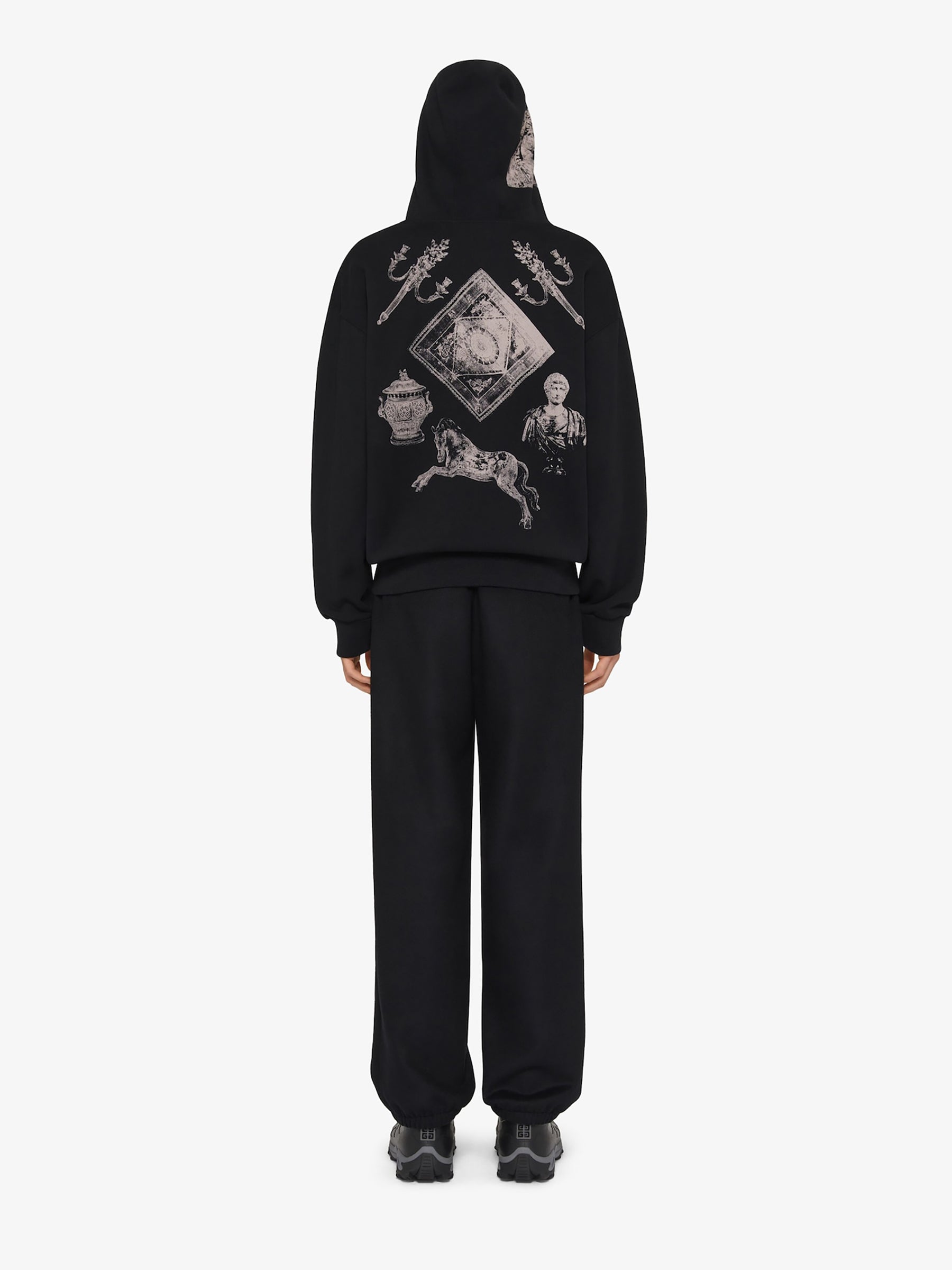 Givenchy Hombre Barcelona Sudadera Cremallera Capucha color Negro sku 545-001768 01 - Foto 3
