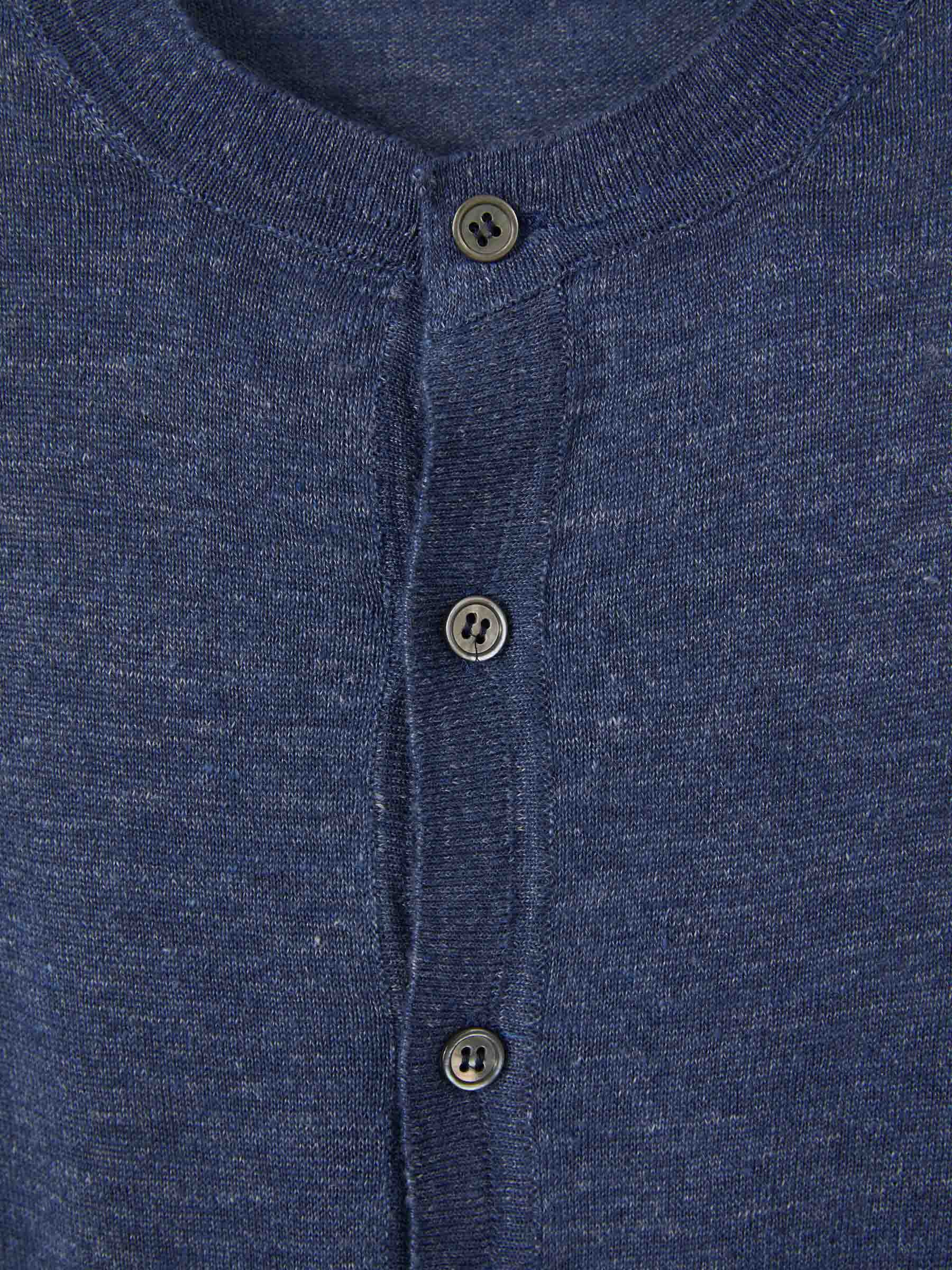 Outlet online Santa Eulalia Hombre Camiseta Punto Botones color Azul Cobalto sku 553-003015 02 - Foto 4
