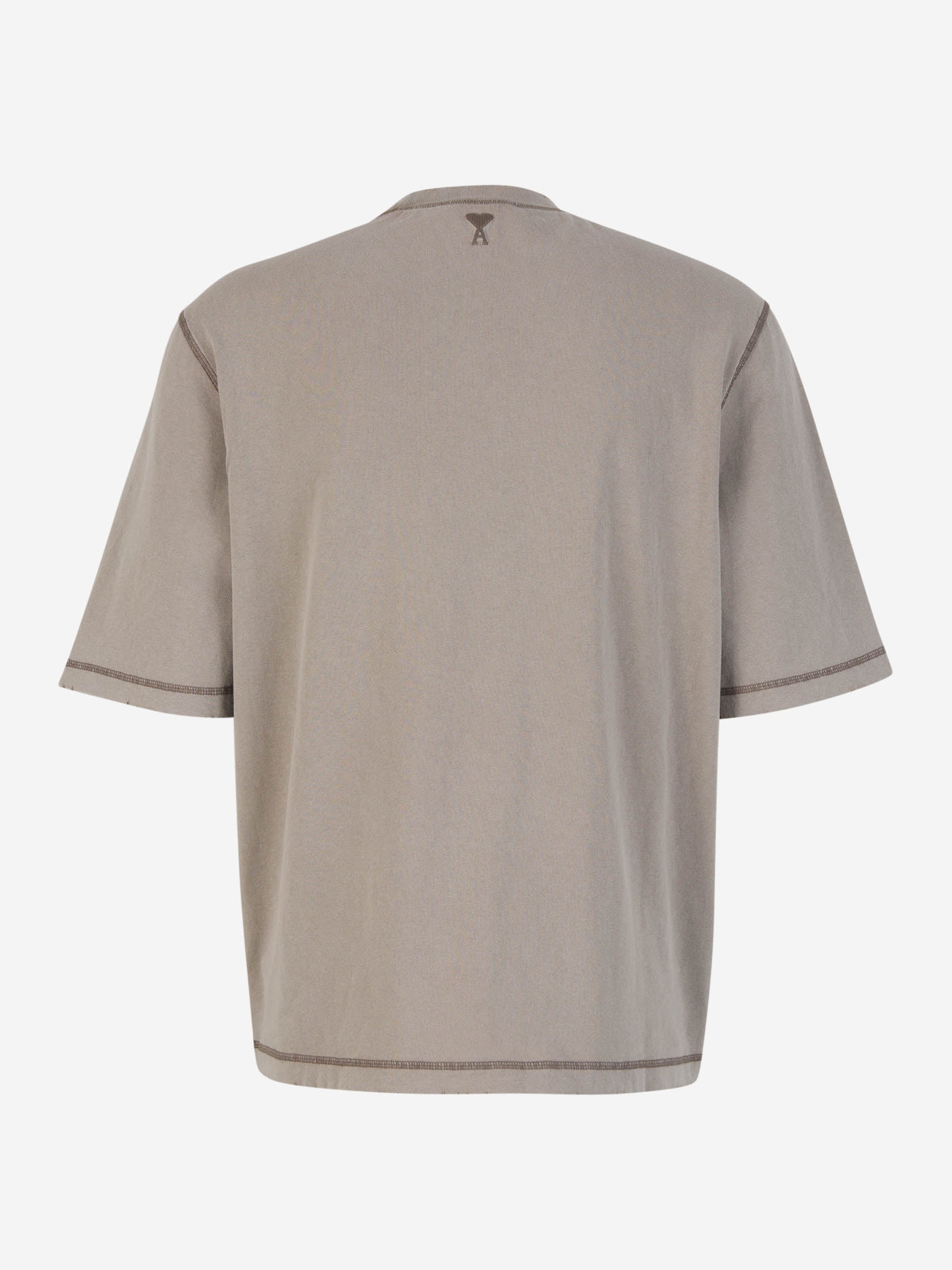 Outlet online Ami Paris Hombre Camiseta De Coeur color Gris Piedra sku 553-003278 02 - Foto 3