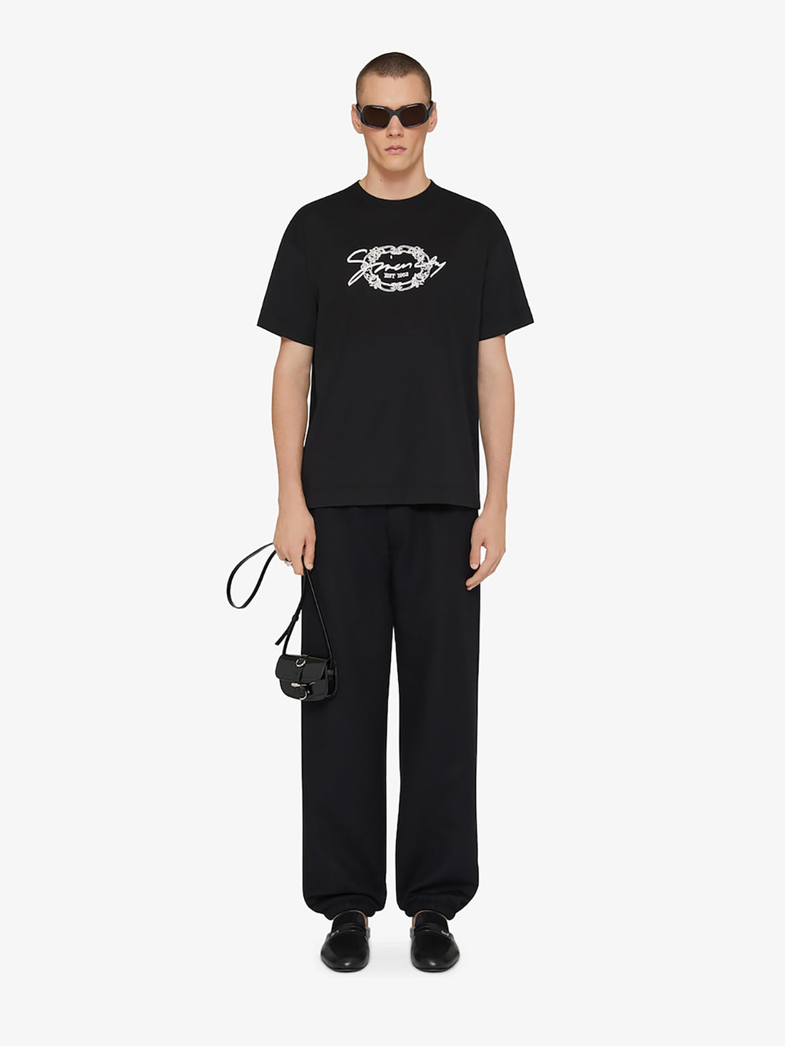 Givenchy Hombre Barcelona Camiseta Logo Algodón color Negro sku 553-004088 01 - Foto 2